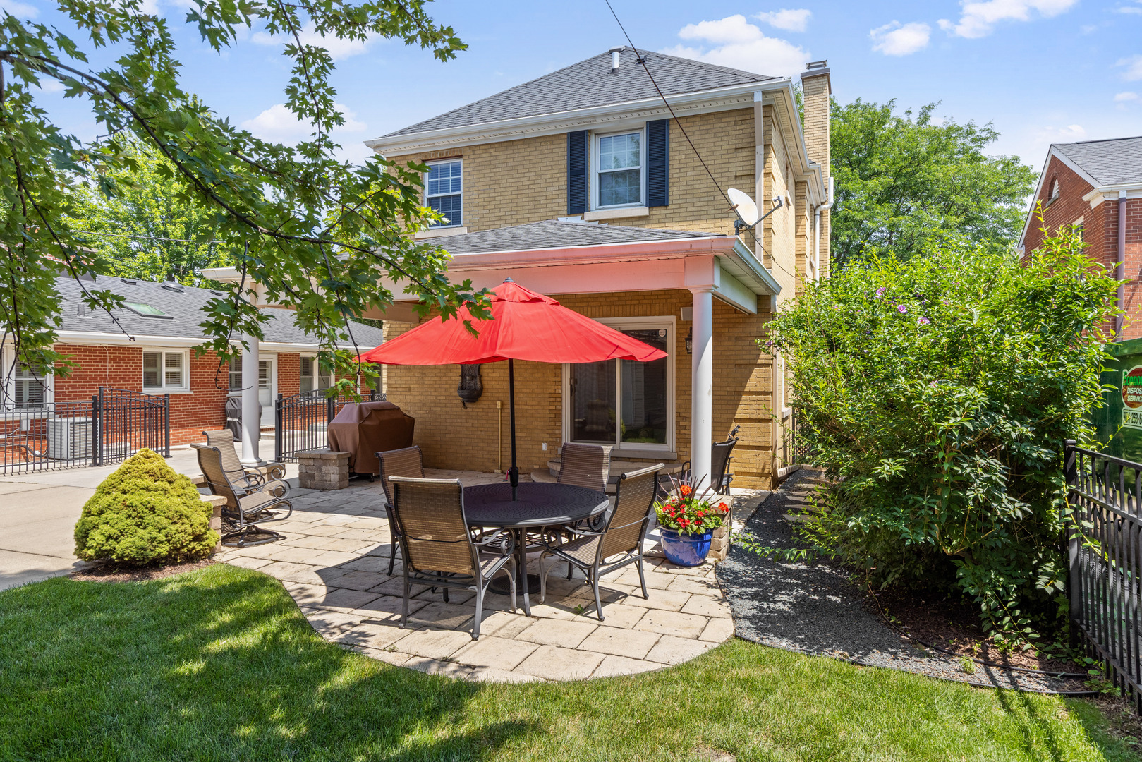 604 S Stone Avenue, La Grange, IL 60525