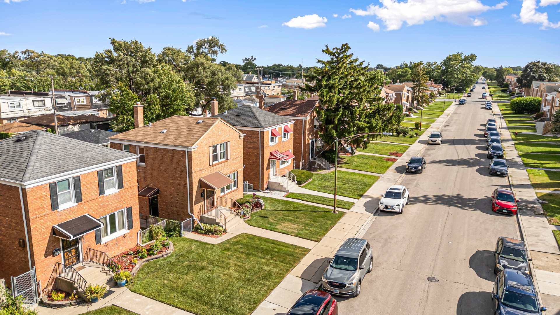 9215 S Green Street, Chicago, IL 60620