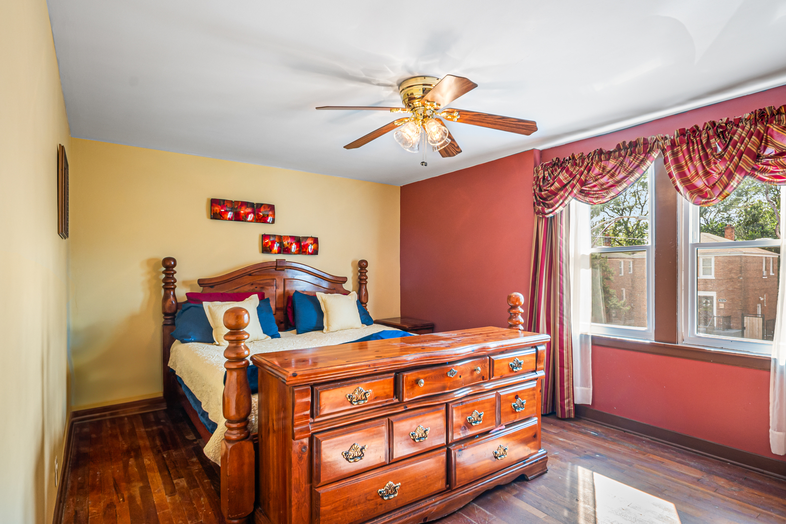 9215 S Green Street, Chicago, IL 60620