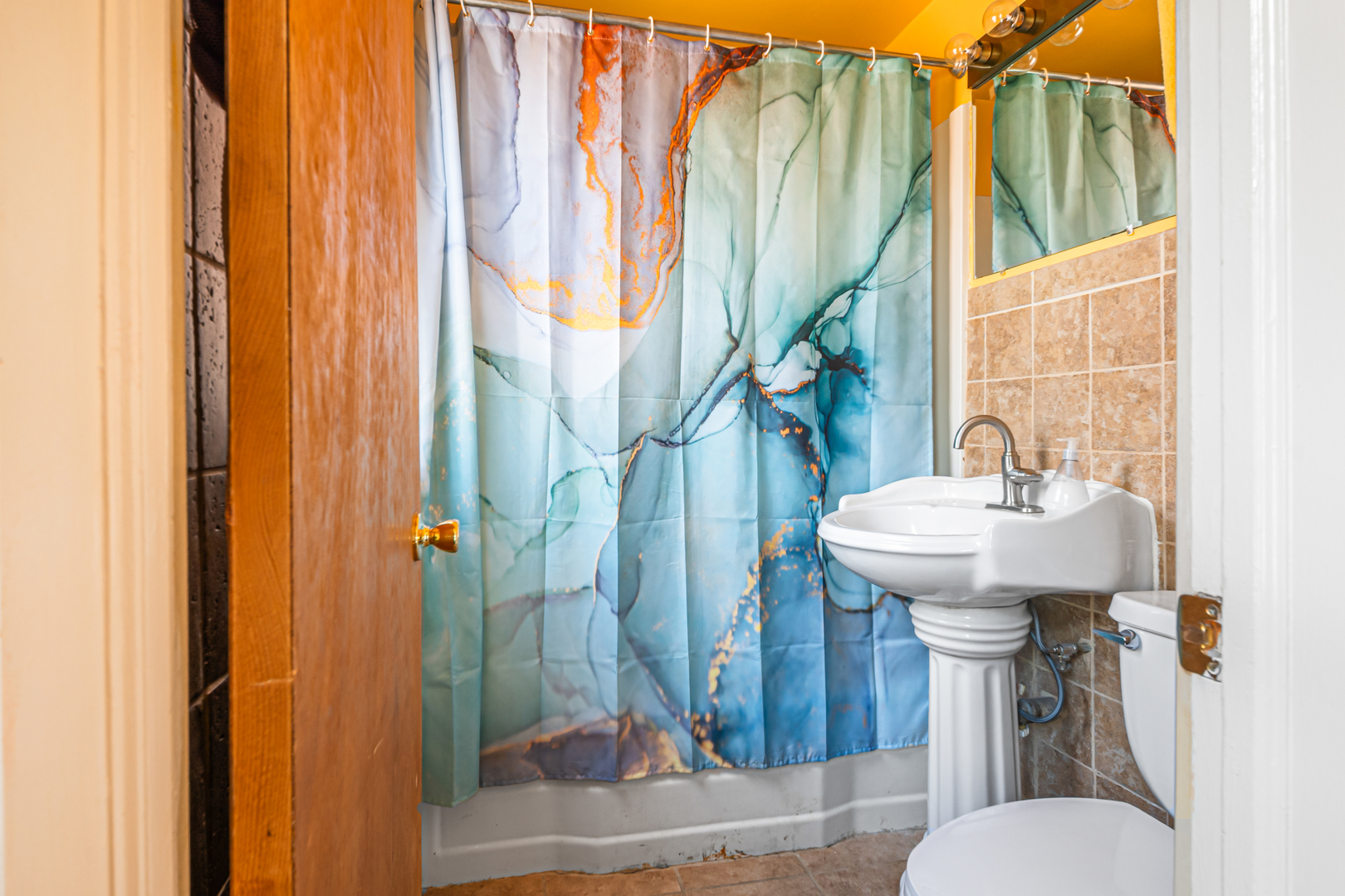 9215 S Green Street, Chicago, IL 60620