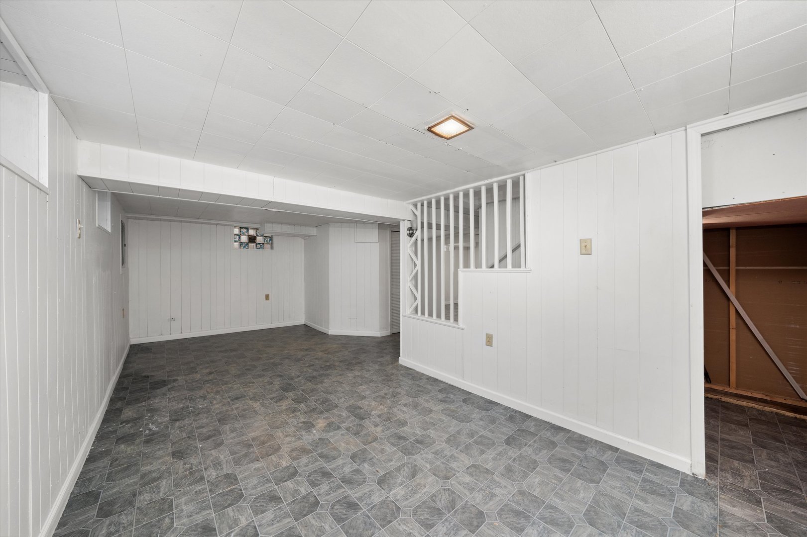12216 S Carpenter Street, Chicago, IL 60643