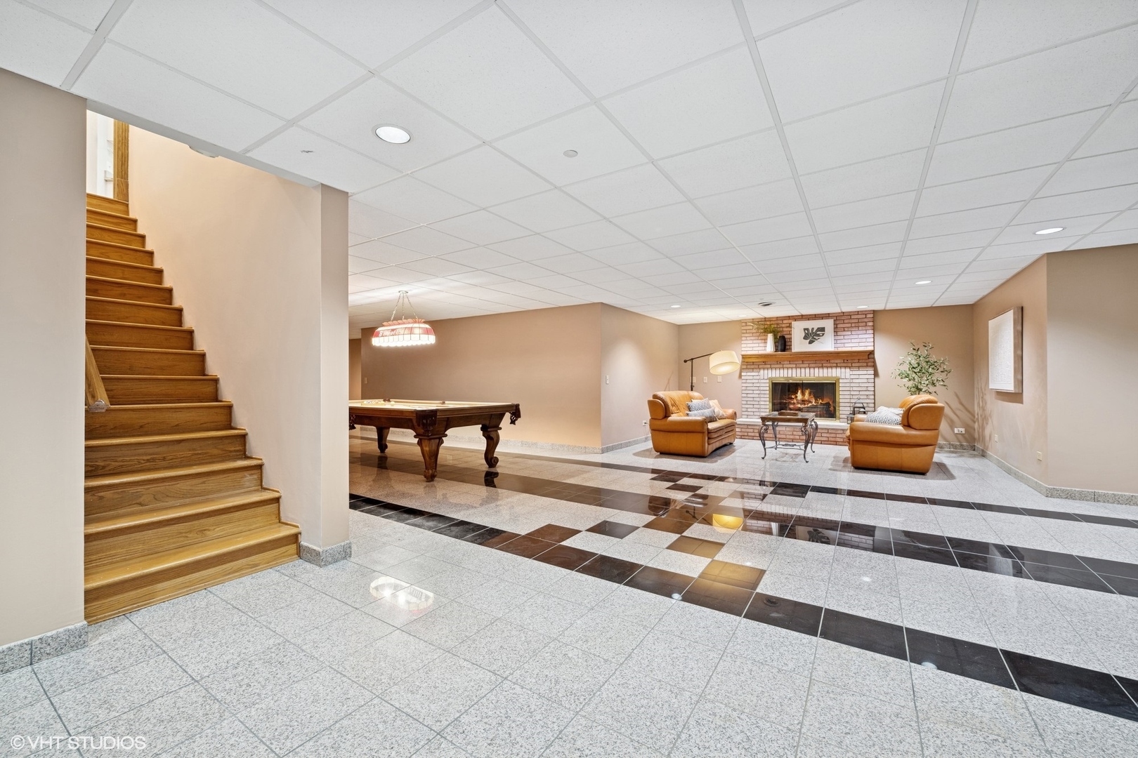 4498 Hamelton Court, Long Grove, IL 60047