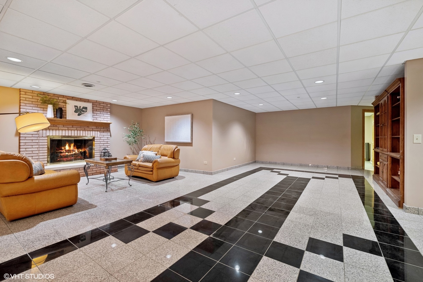 4498 Hamelton Court, Long Grove, IL 60047