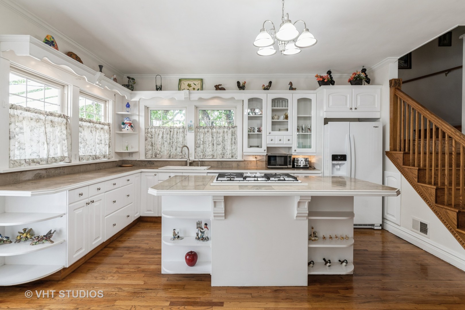5933 N Harlem Avenue, Chicago, IL 60631