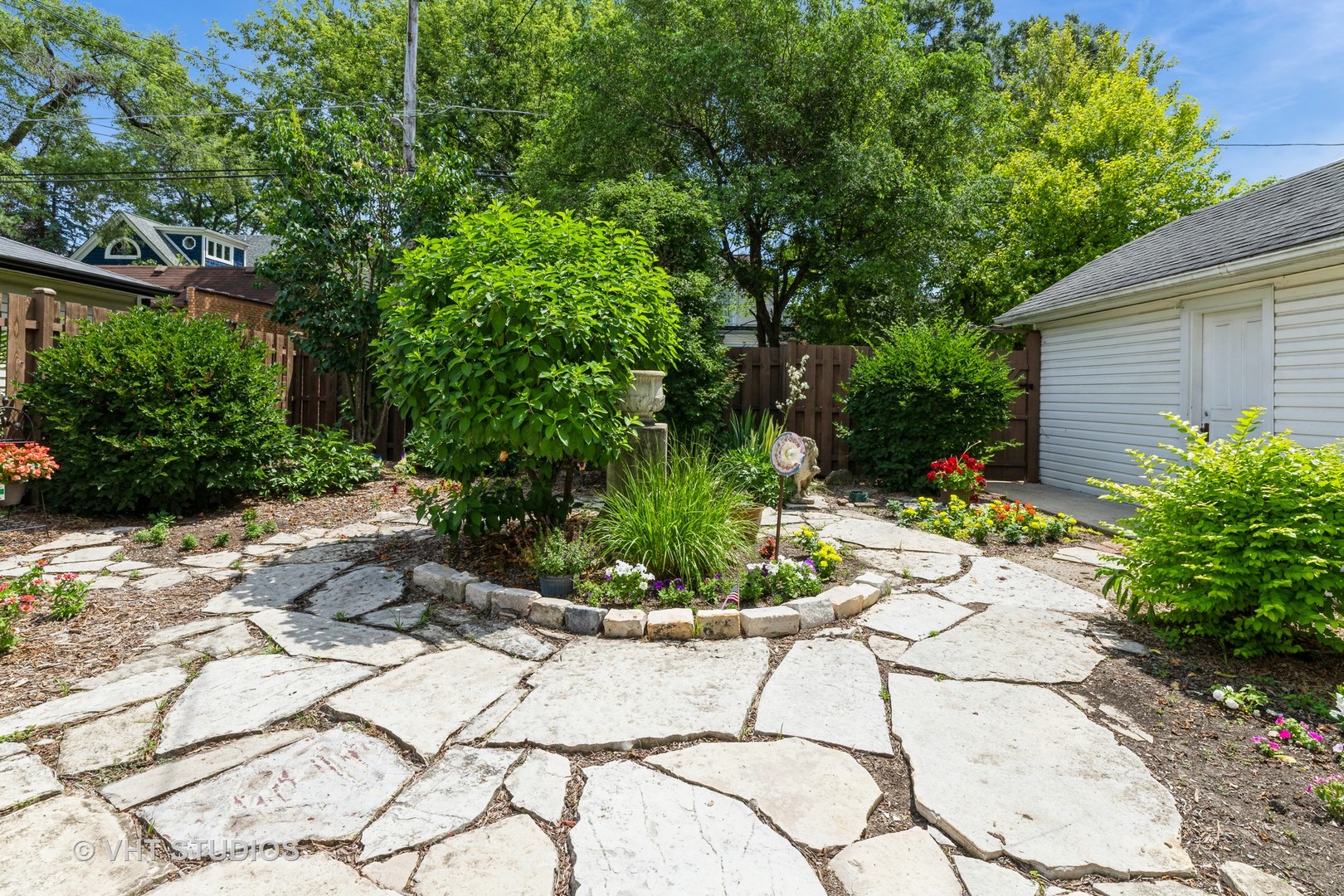 5933 N Harlem Avenue, Chicago, IL 60631
