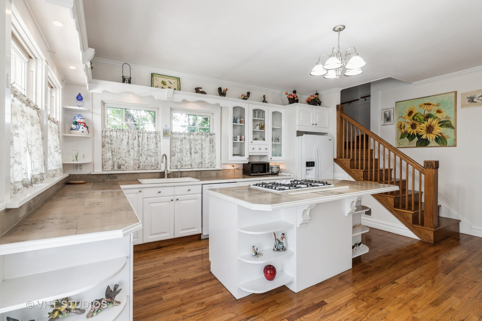 5933 N Harlem Avenue, Chicago, IL 60631