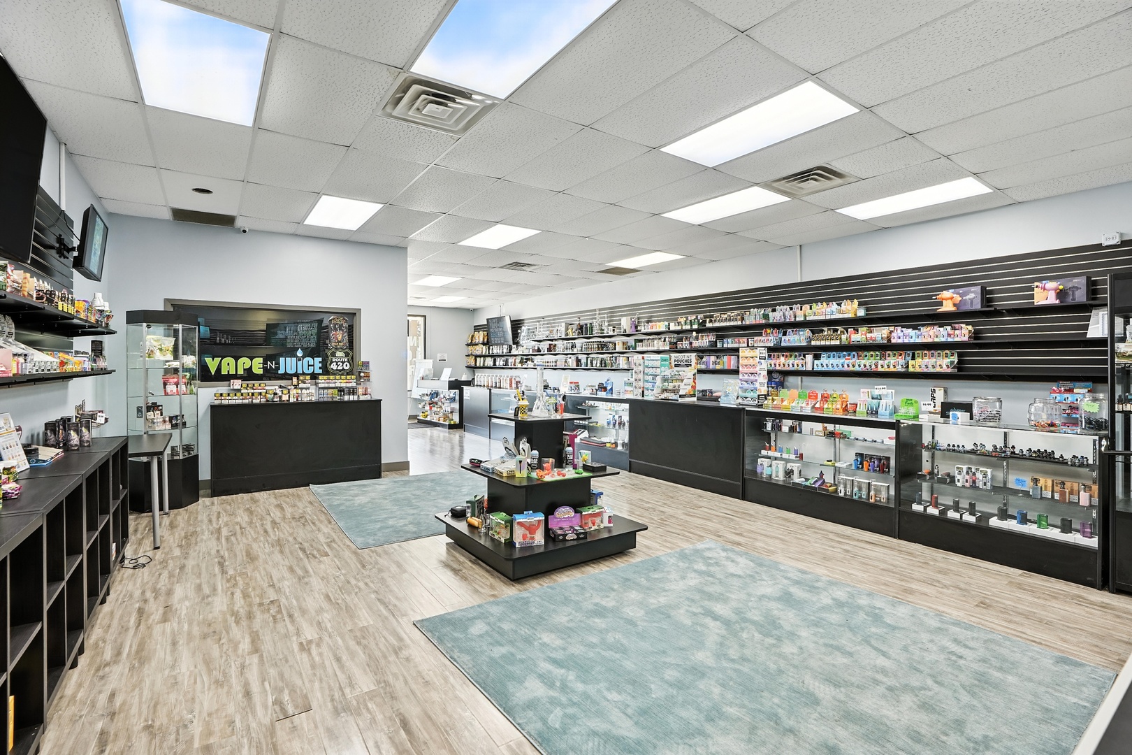 1500 S Lake Street, Mundelein, IL 60060