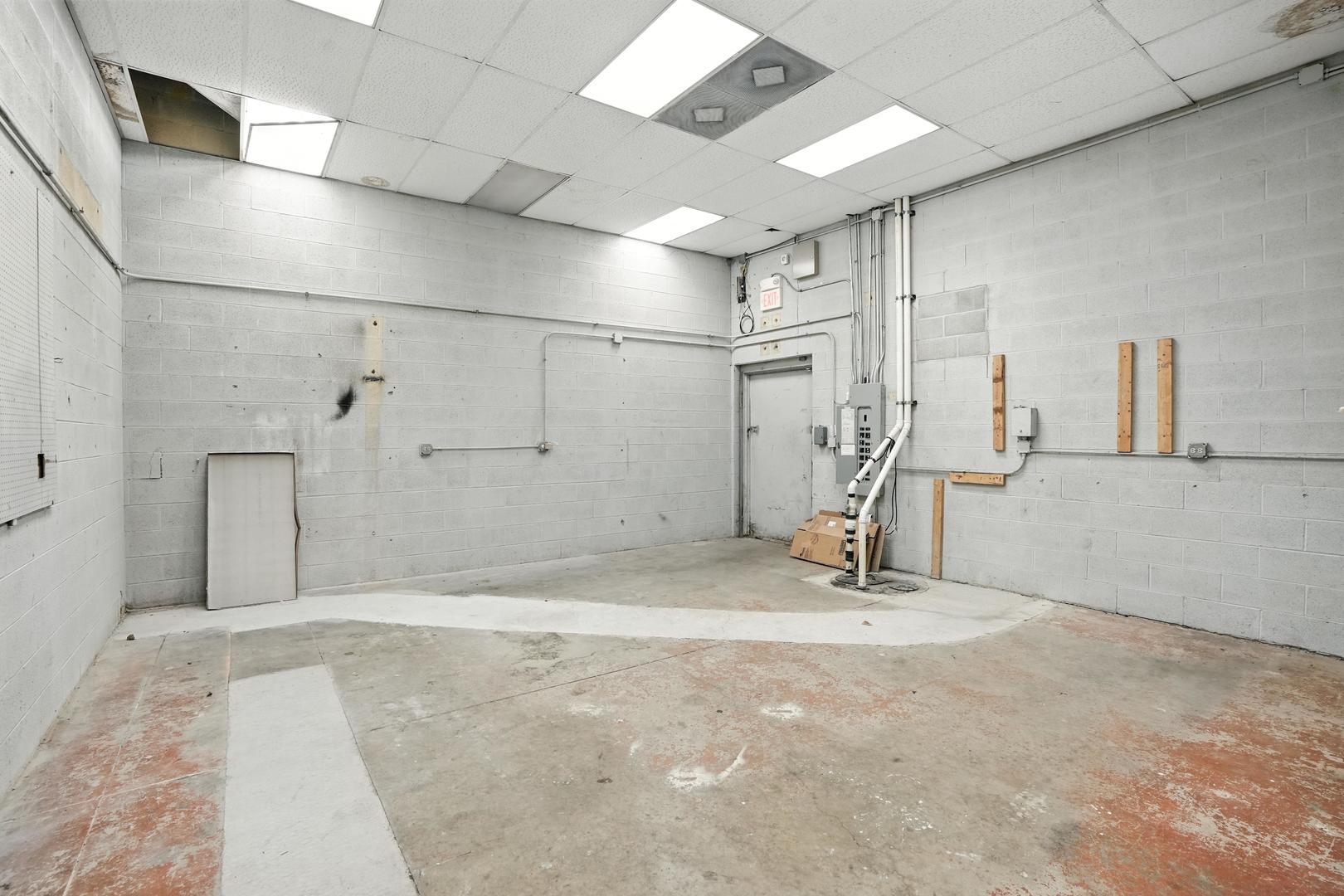 1500 S Lake Street, Mundelein, IL 60060