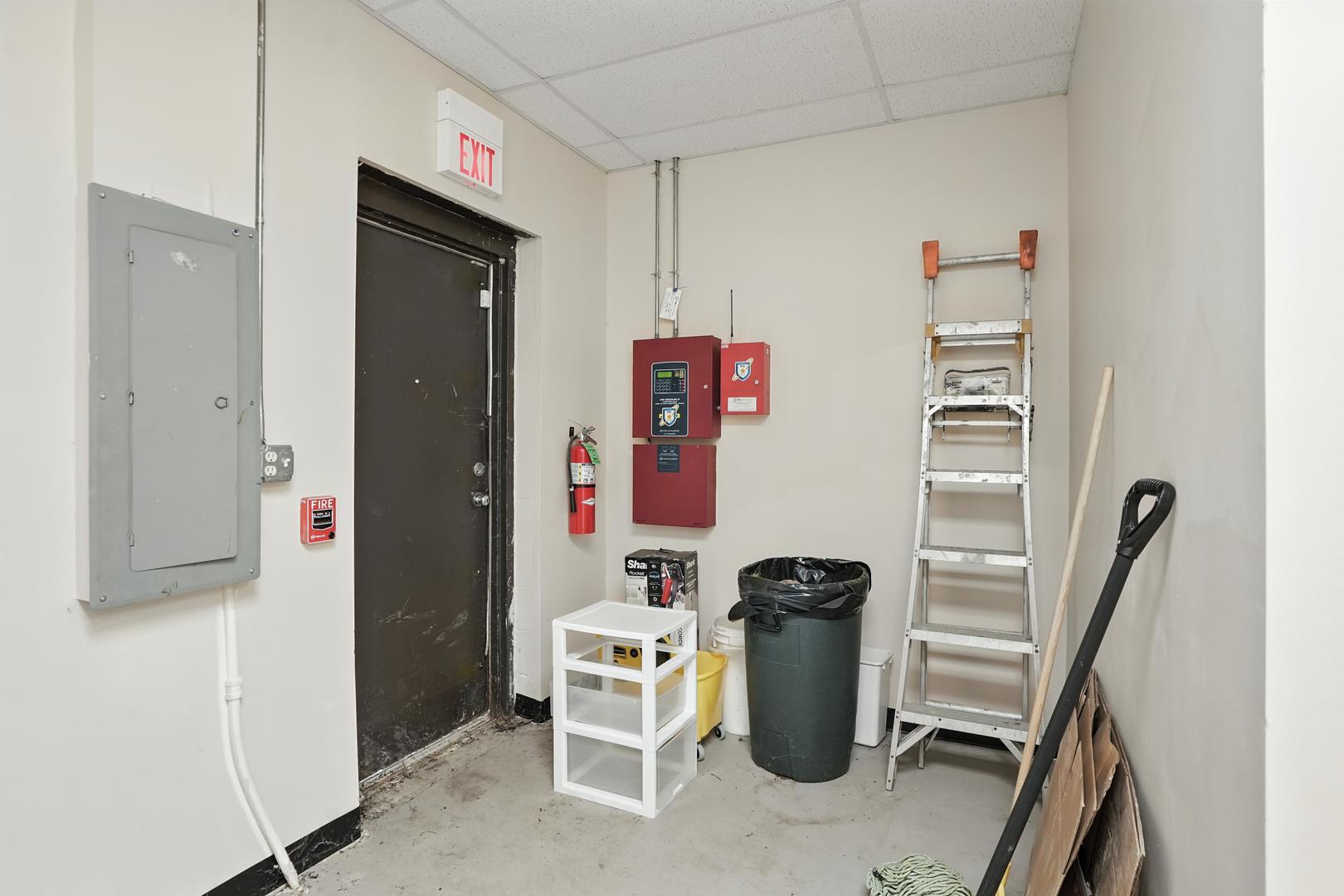 1500 S Lake Street, Mundelein, IL 60060