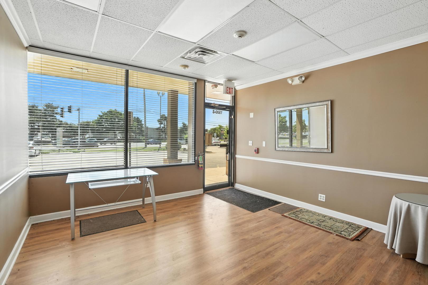 1500 S Lake Street, Mundelein, IL 60060