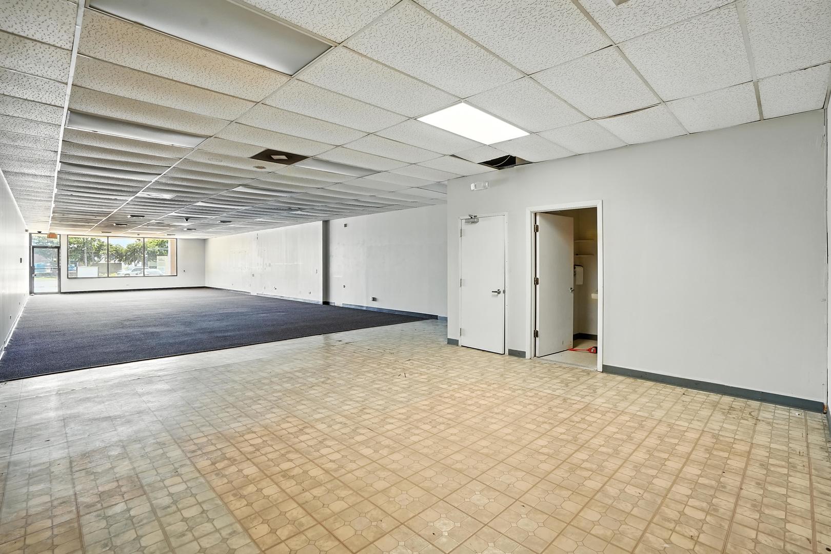 1500 S Lake Street, Mundelein, IL 60060