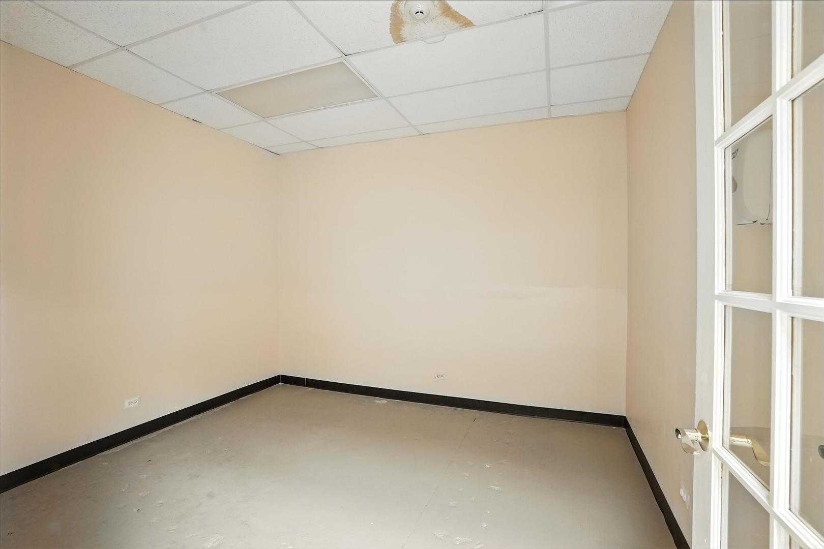 1500 S Lake Street, Mundelein, IL 60060