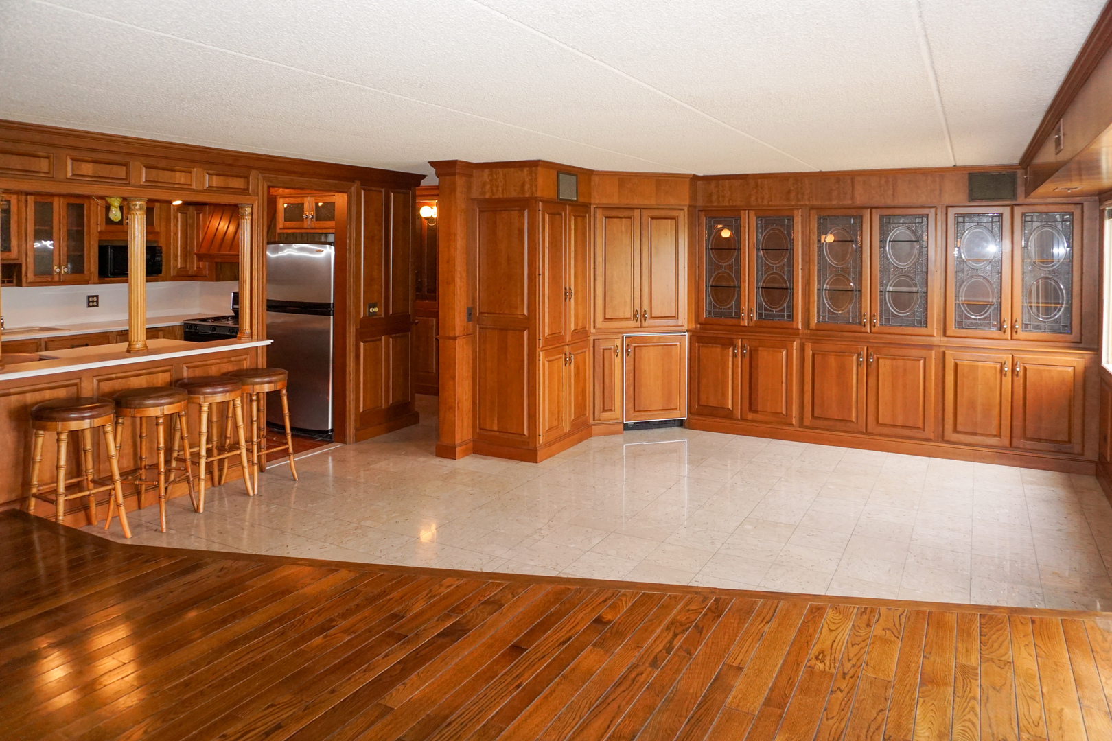 7650 W Lawrence Avenue #201, Norridge, IL 60706