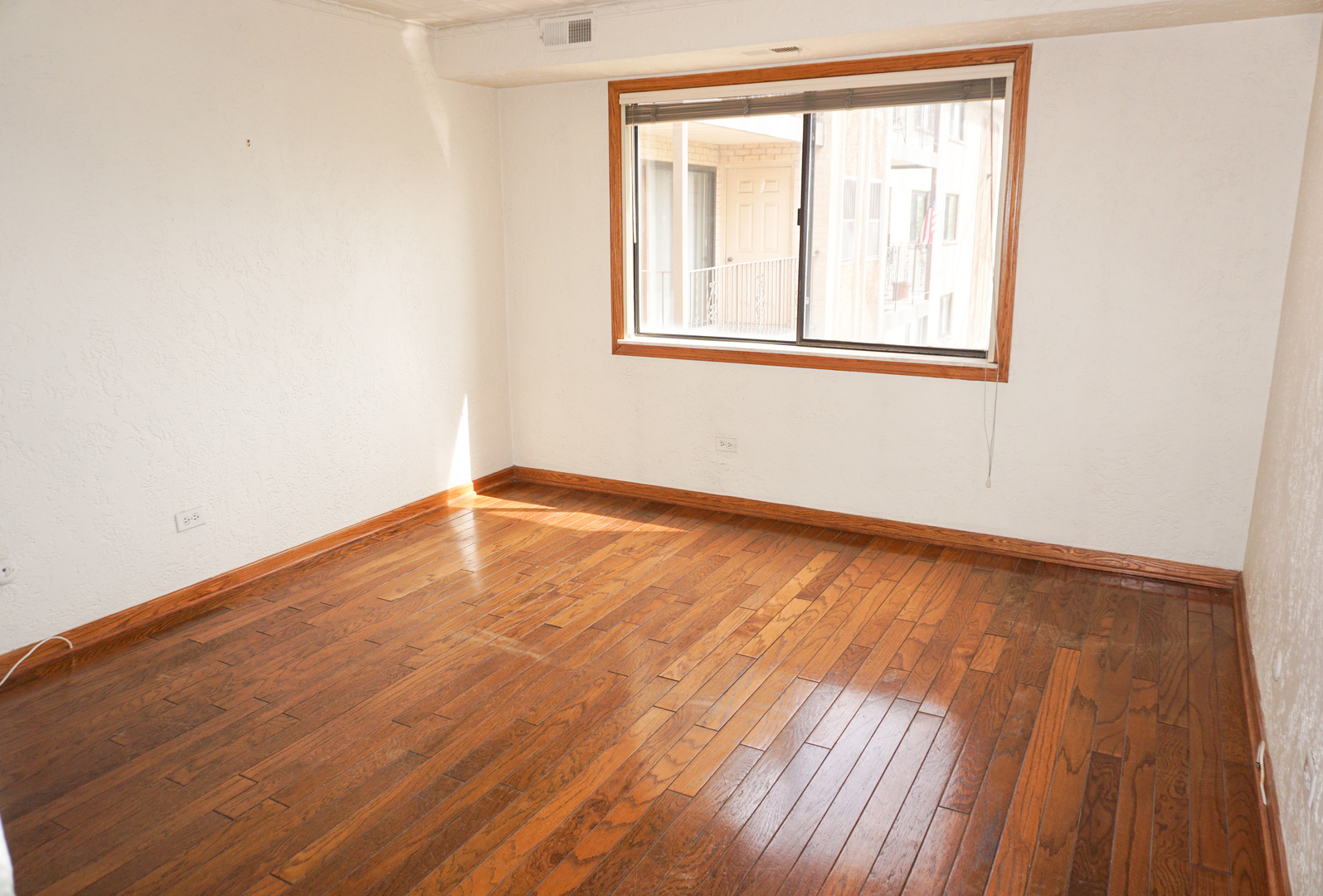 7650 W Lawrence Avenue #201, Norridge, IL 60706