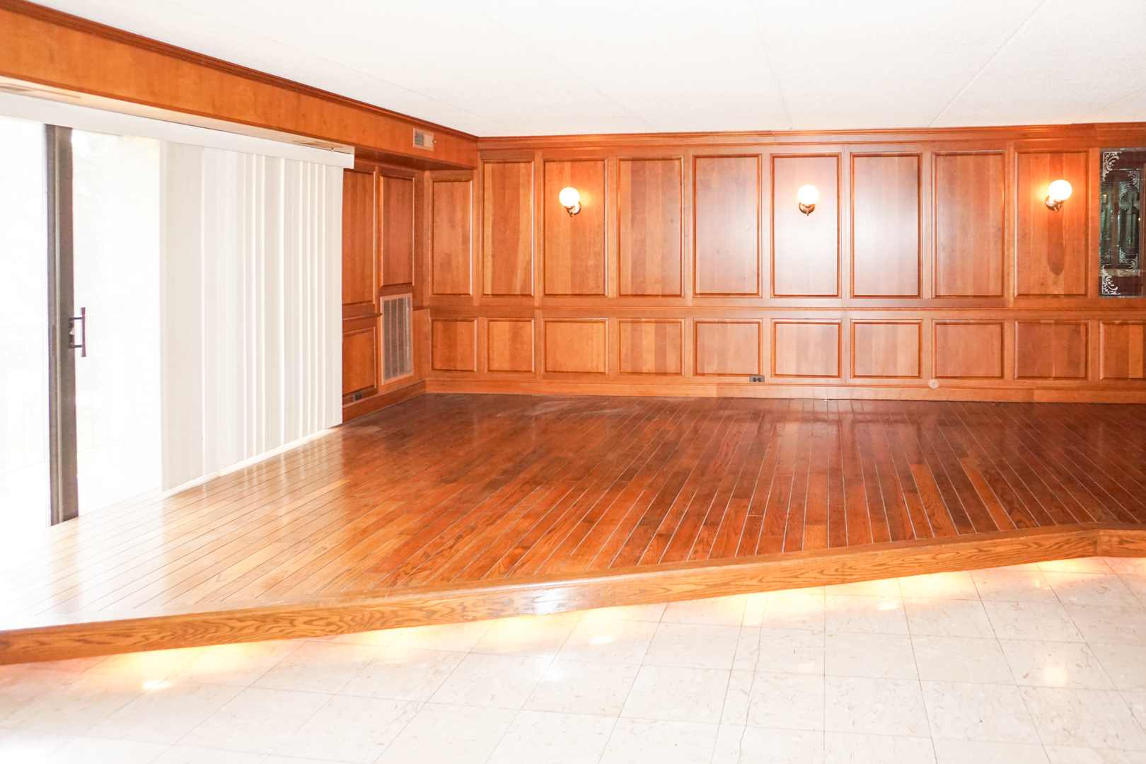 7650 W Lawrence Avenue #201, Norridge, IL 60706