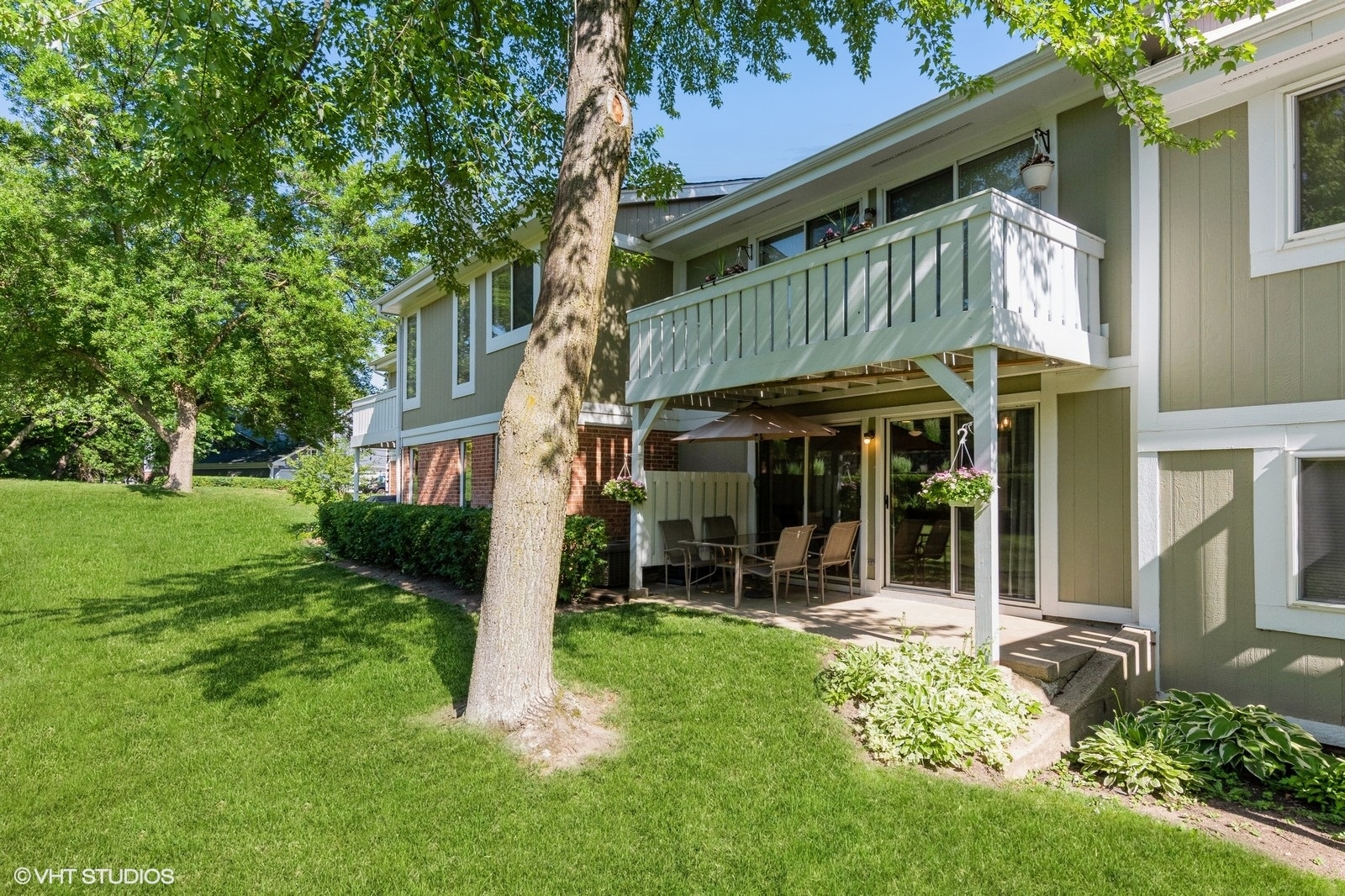 117 Cleveland Court #N1, Schaumburg, IL 60193