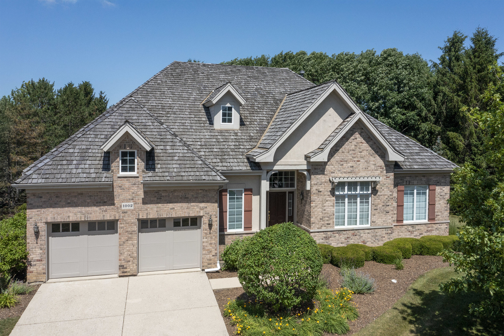 1002 Ridgeview Drive, Inverness, IL 60010