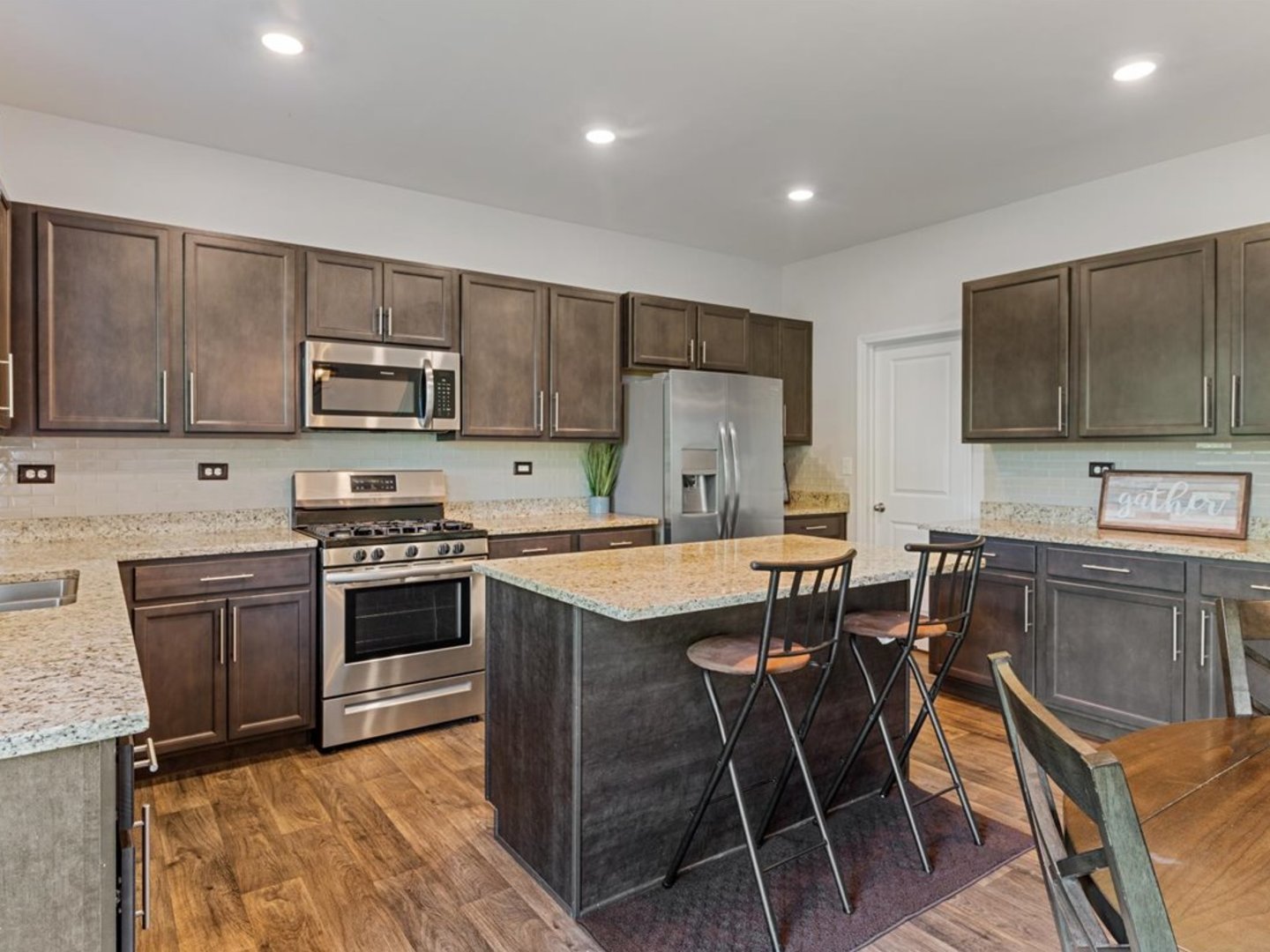 434 S Dollinger Drive, Romeoville, IL 60446