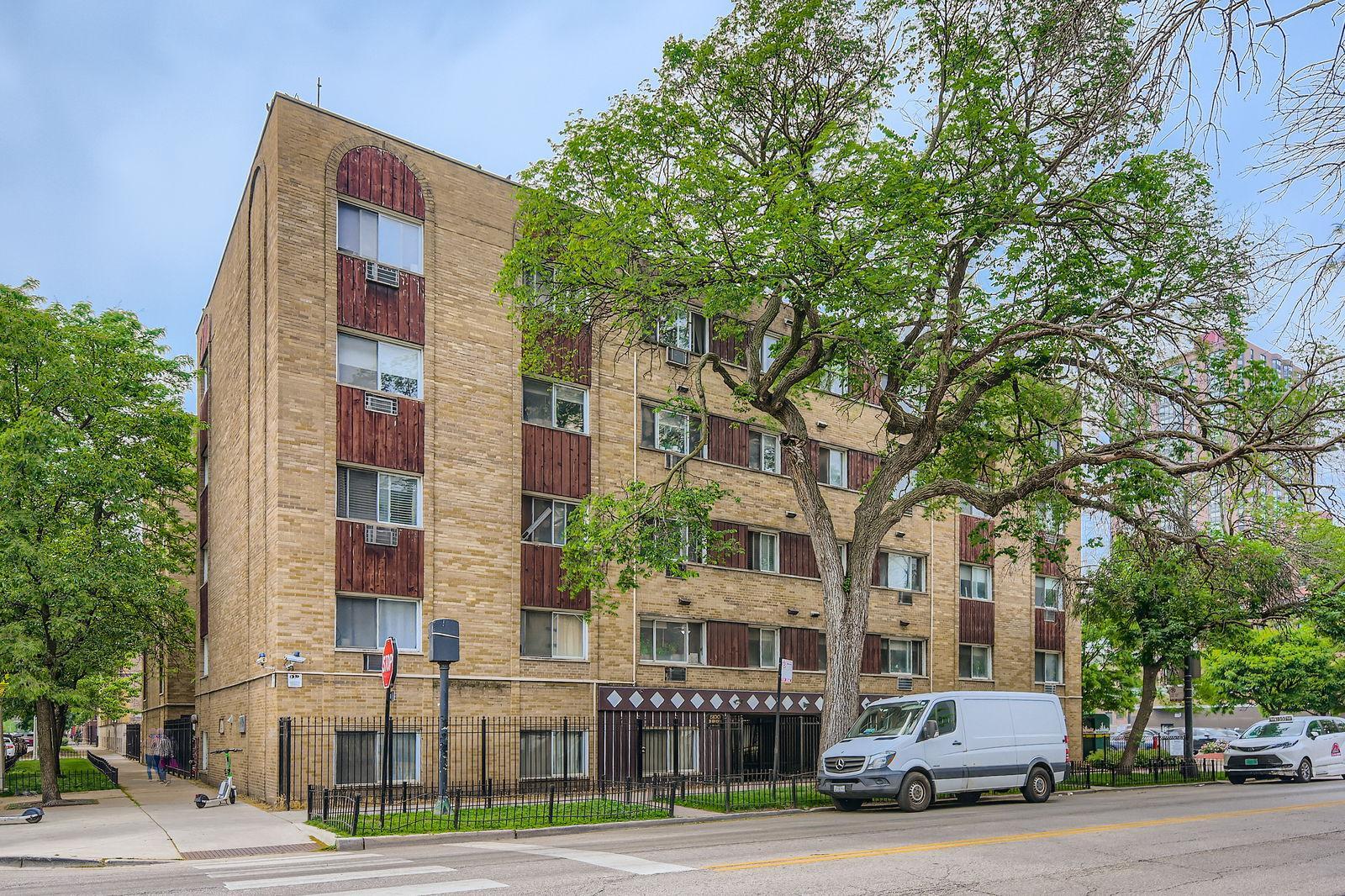 5100 N Sheridan Road #410, Chicago, IL 60640
