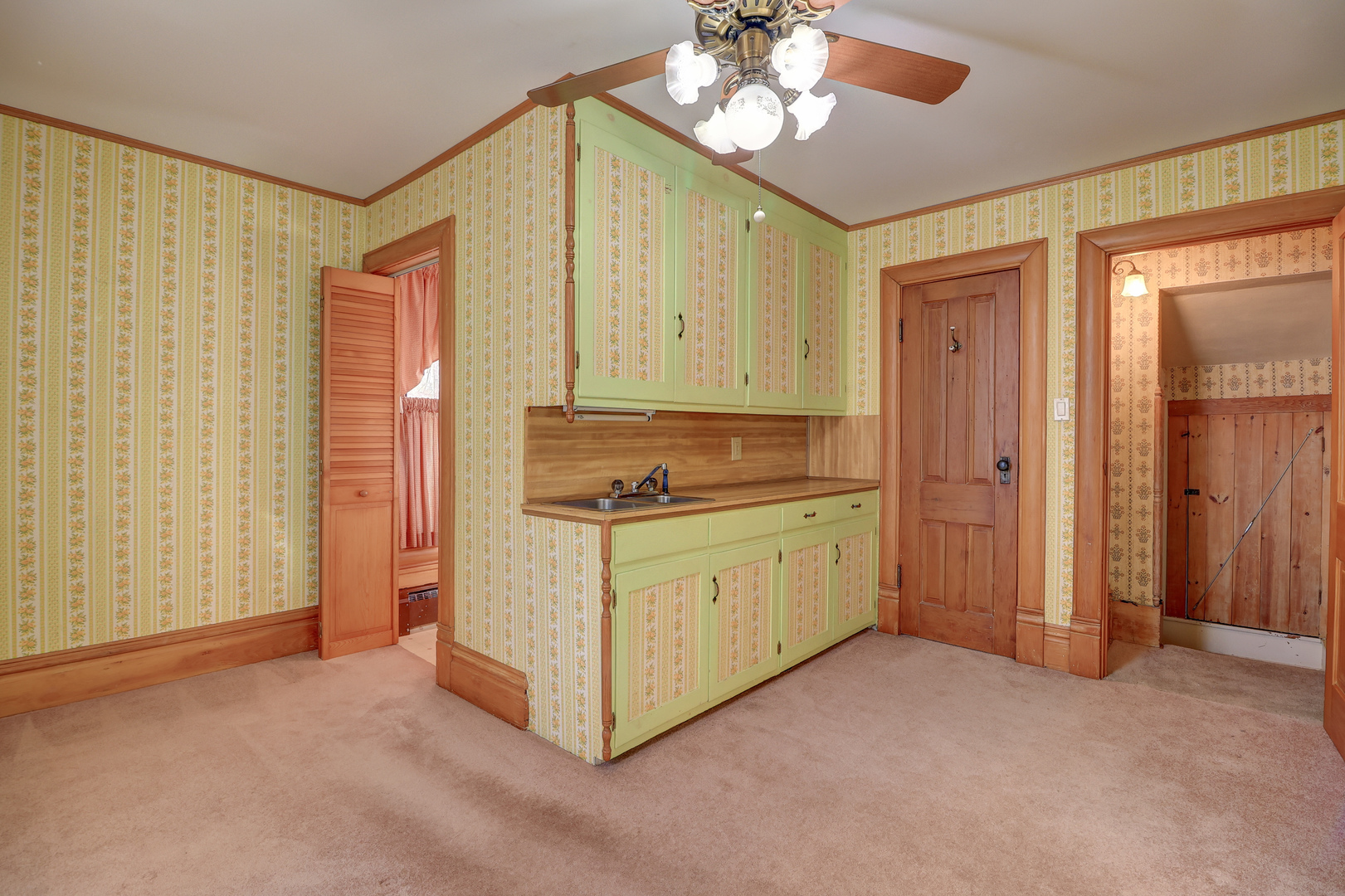 511 7th Avenue, Sterling, IL 61081