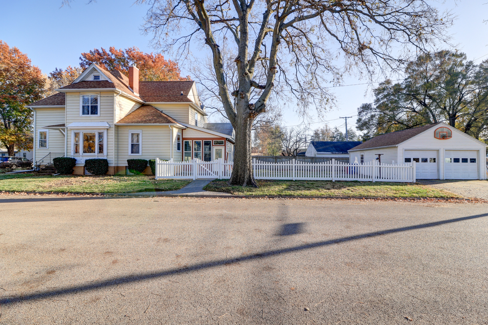 511 7th Avenue, Sterling, IL 61081