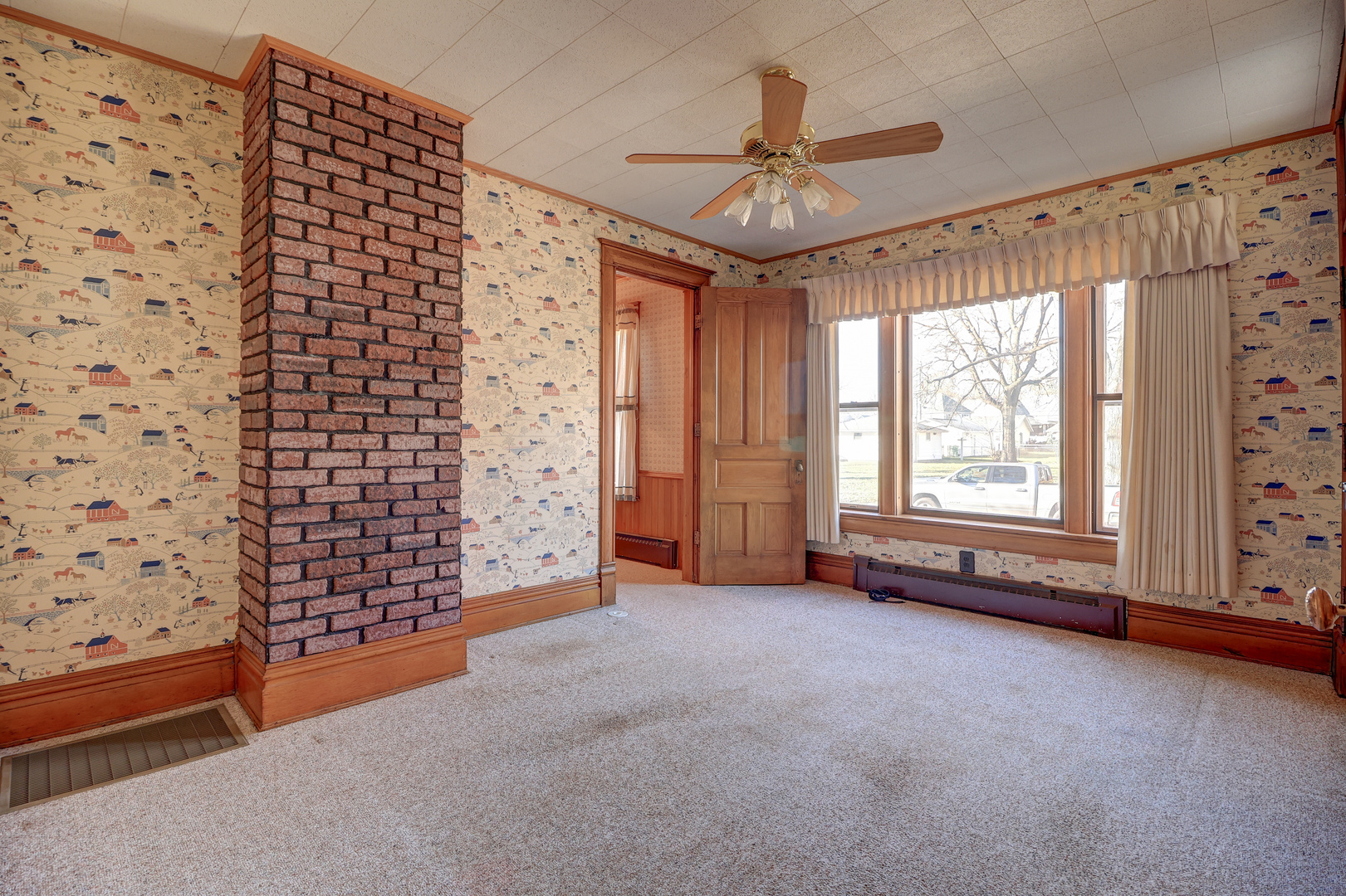 511 7th Avenue, Sterling, IL 61081