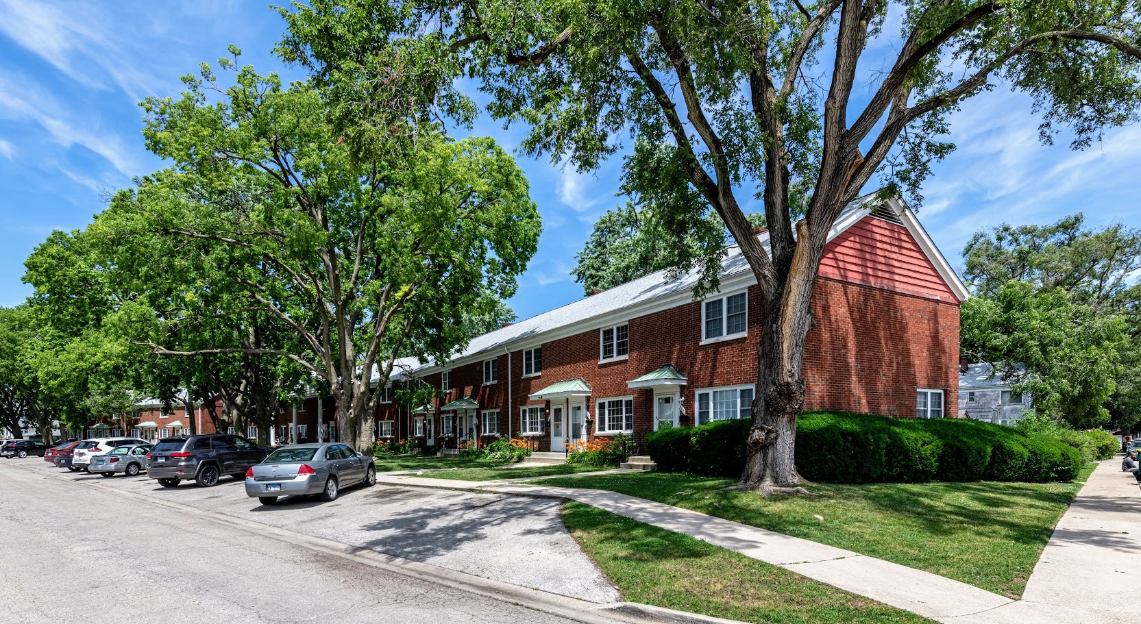 900-934 & 825-835 North Prairie & North Raynor Avenue, Joliet, IL 60435