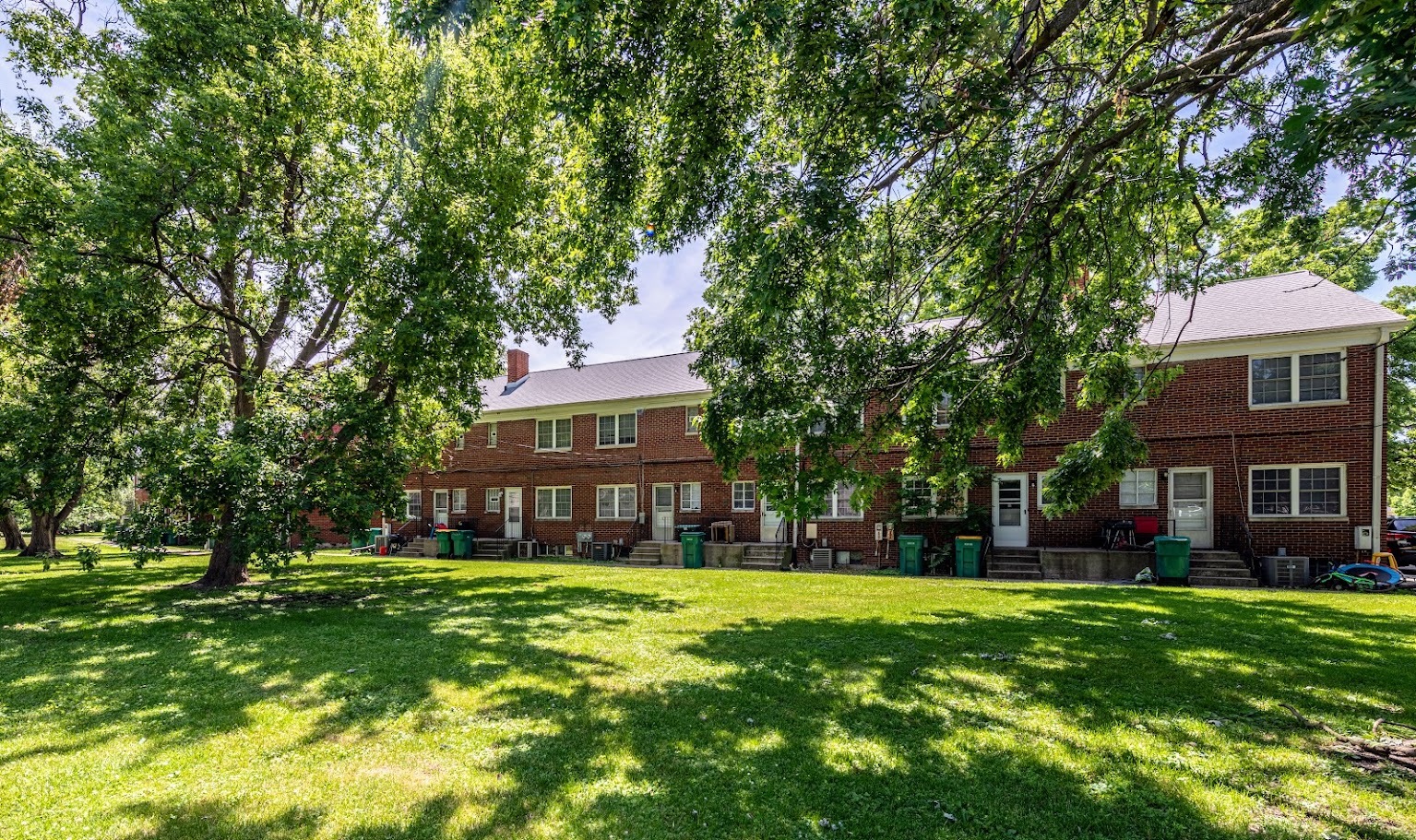 900-934 & 825-835 North Prairie & North Raynor Avenue, Joliet, IL 60435