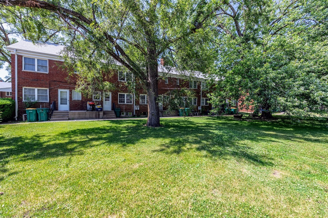 900-934 & 825-835 North Prairie & North Raynor Avenue, Joliet, IL 60435