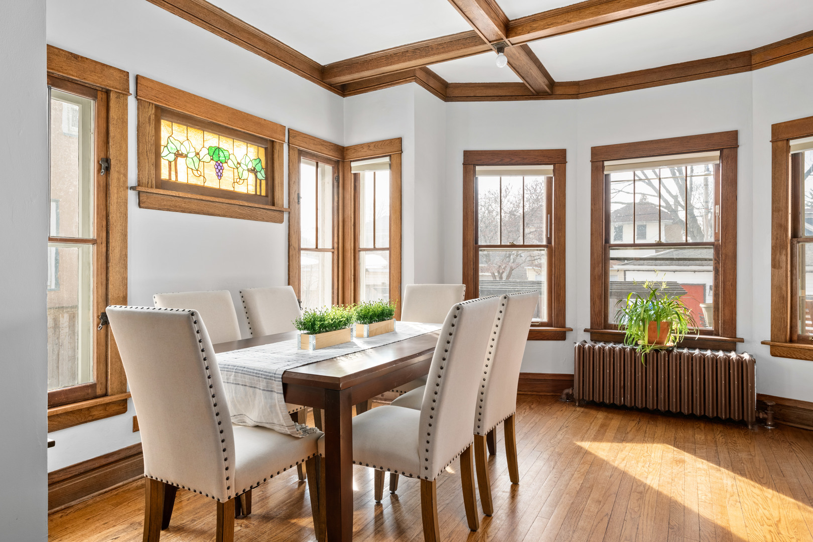 637 S East Avenue, Oak Park, IL 60304