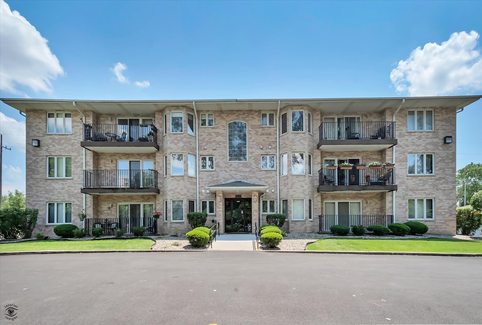 10228 Southwest Highway #1A, Chicago Ridge, IL 60415