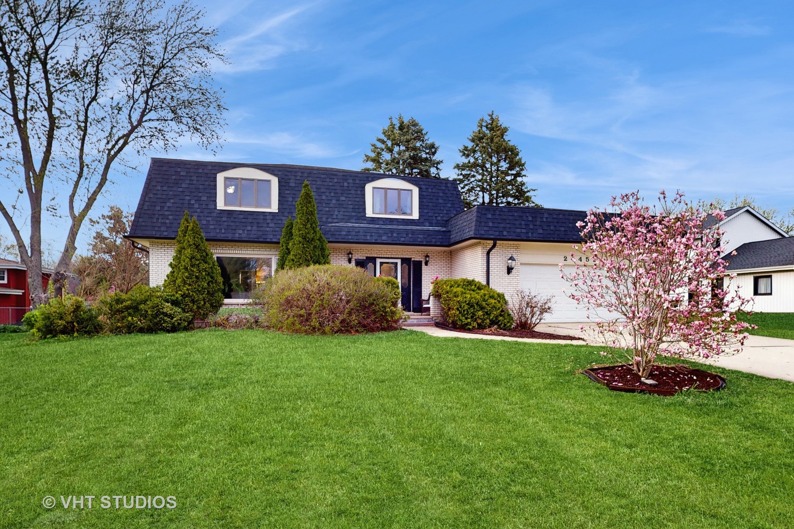 24452 W Blvd Dejohn, Naperville, IL 60564
