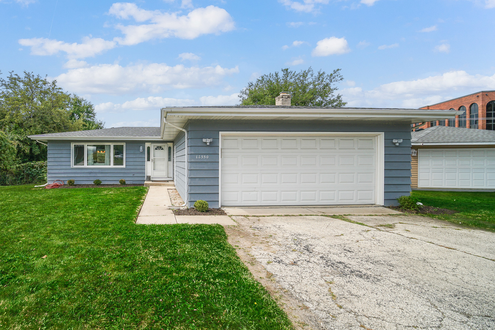 1S550 Nimitz Road, Oakbrook Terrace, IL 60181
