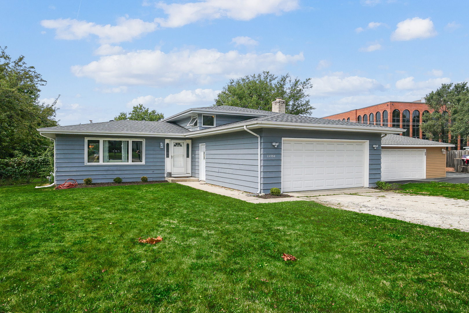 1S550 Nimitz Road, Oakbrook Terrace, IL 60181