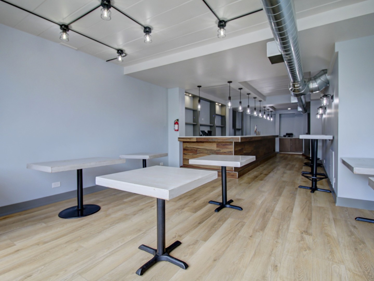 3938 N Central Avenue, Chicago, IL 60634