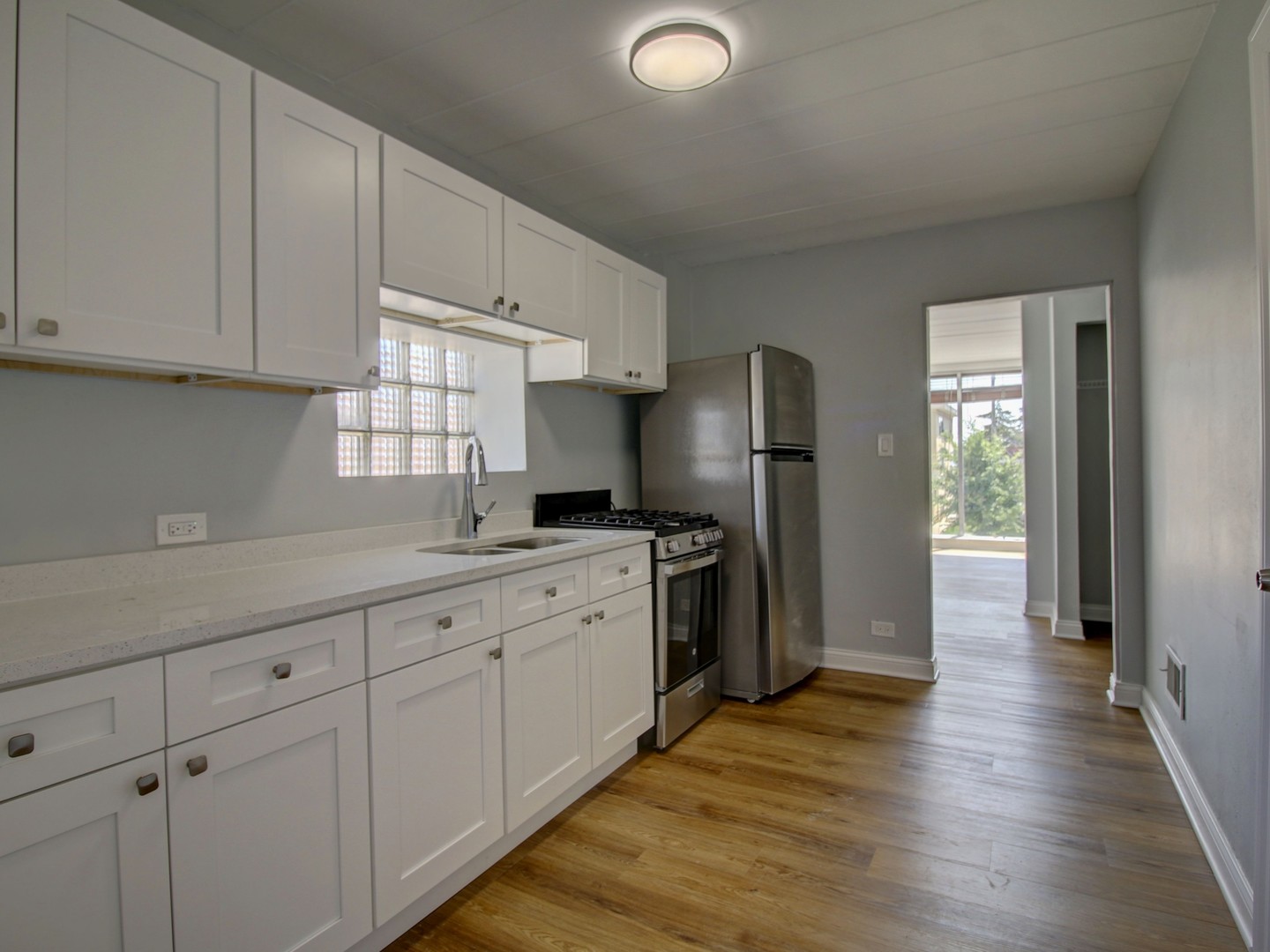 3938 N Central Avenue, Chicago, IL 60634