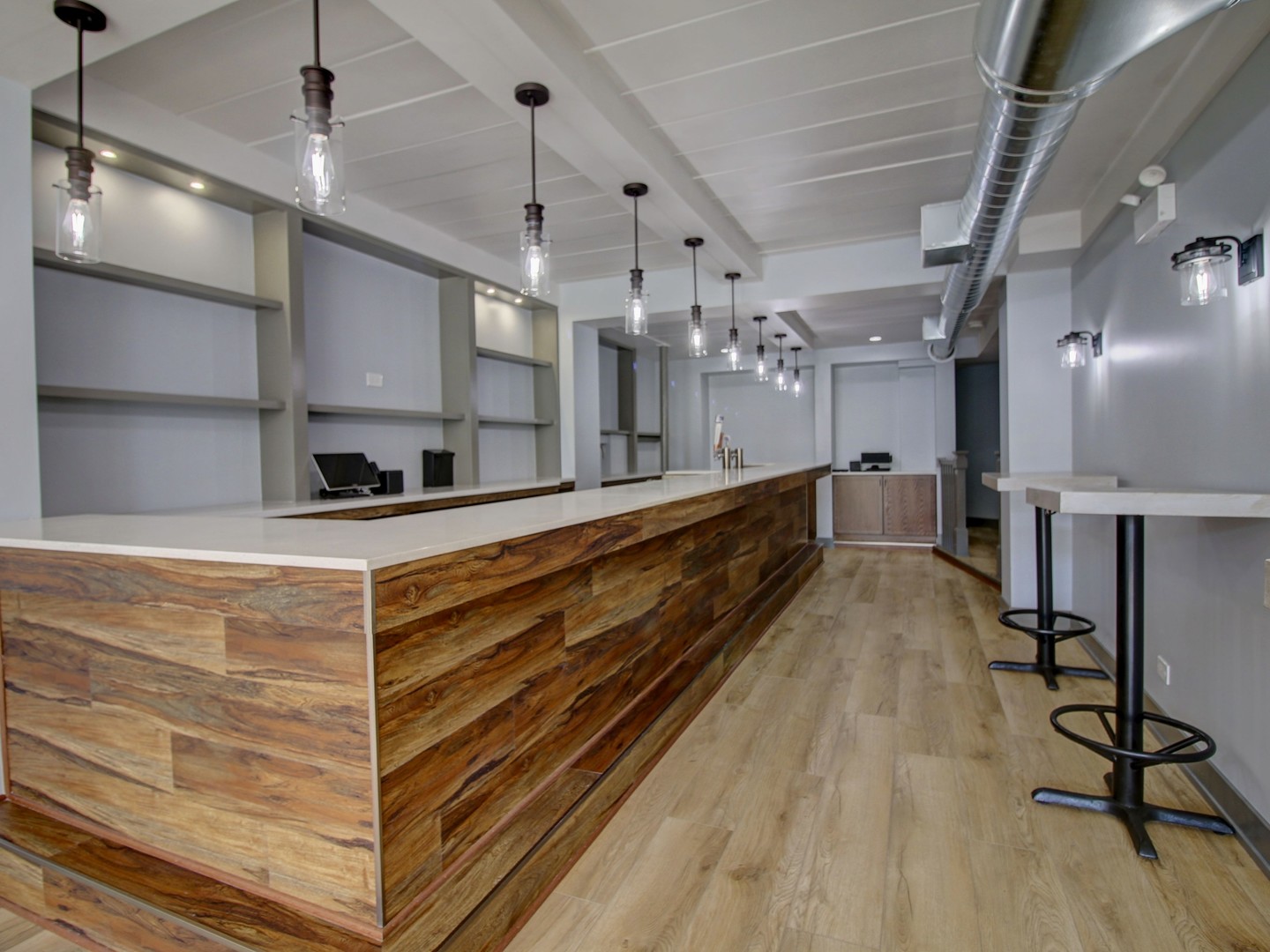 3938 N Central Avenue, Chicago, IL 60634