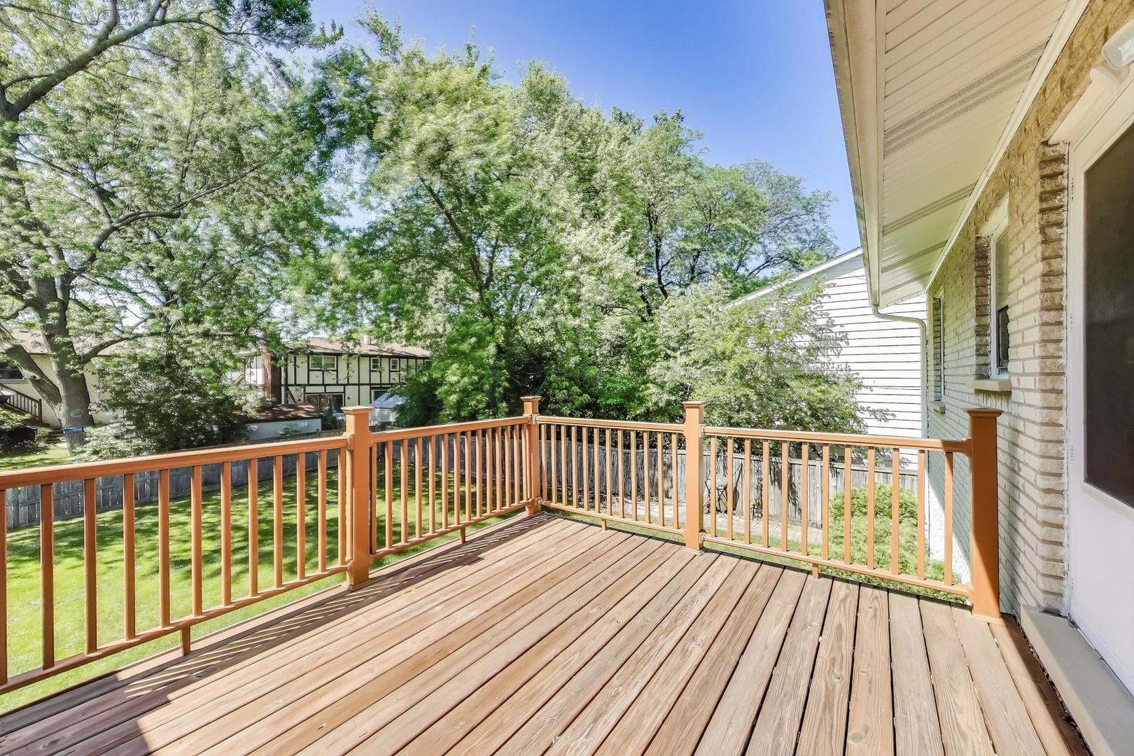 221 Anthony Road, Buffalo Grove, IL 60089