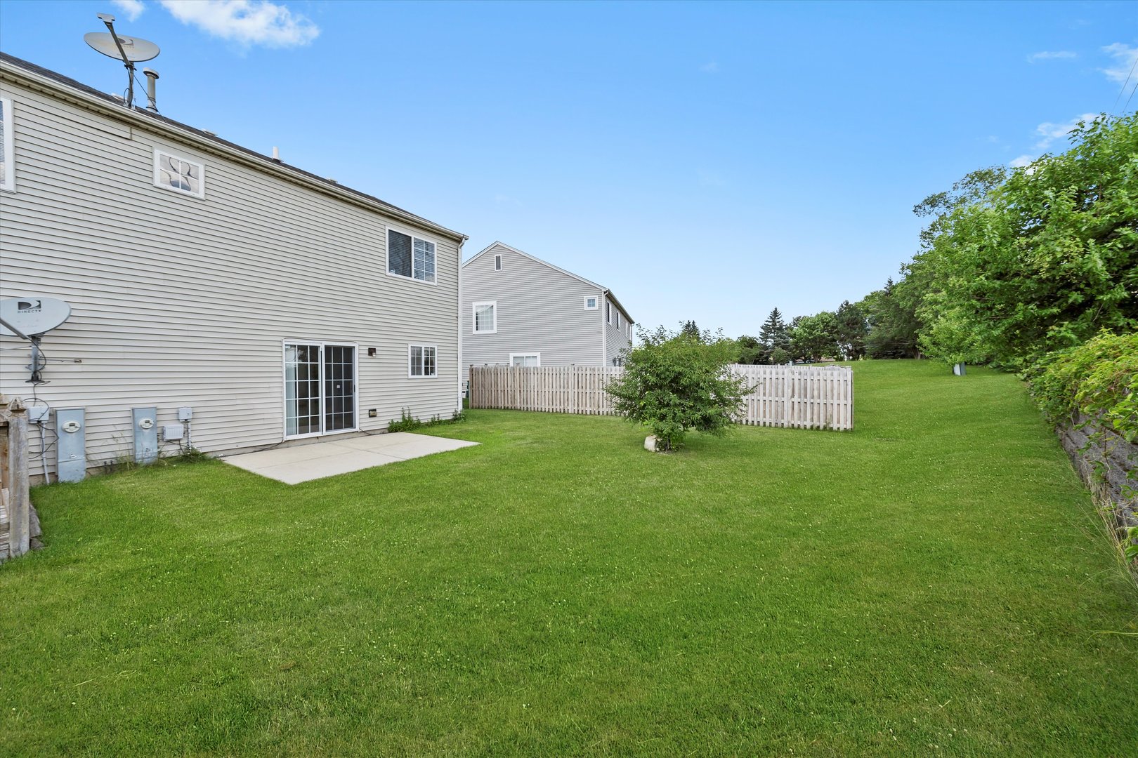 923 E SAVANNAH Drive, Romeoville, IL 60446