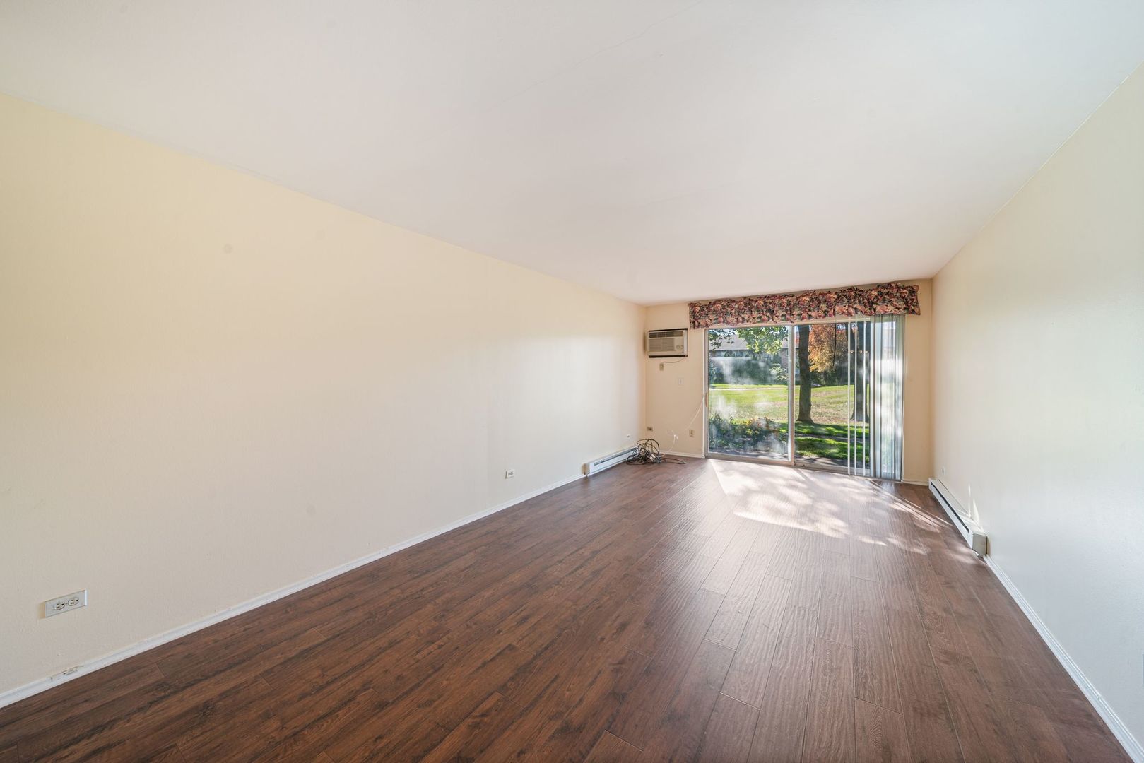 826 E Old Willow Road #103, Prospect Heights, IL 60070