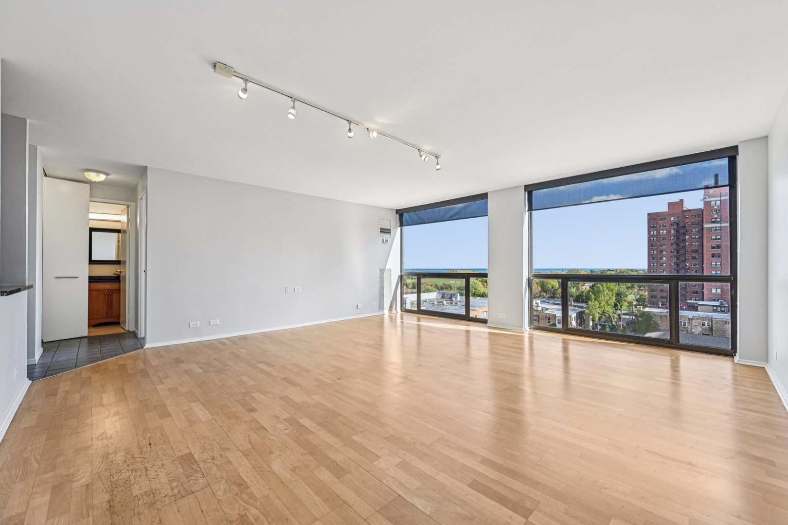 4343 N Clarendon Avenue #1004, Chicago, IL 60613