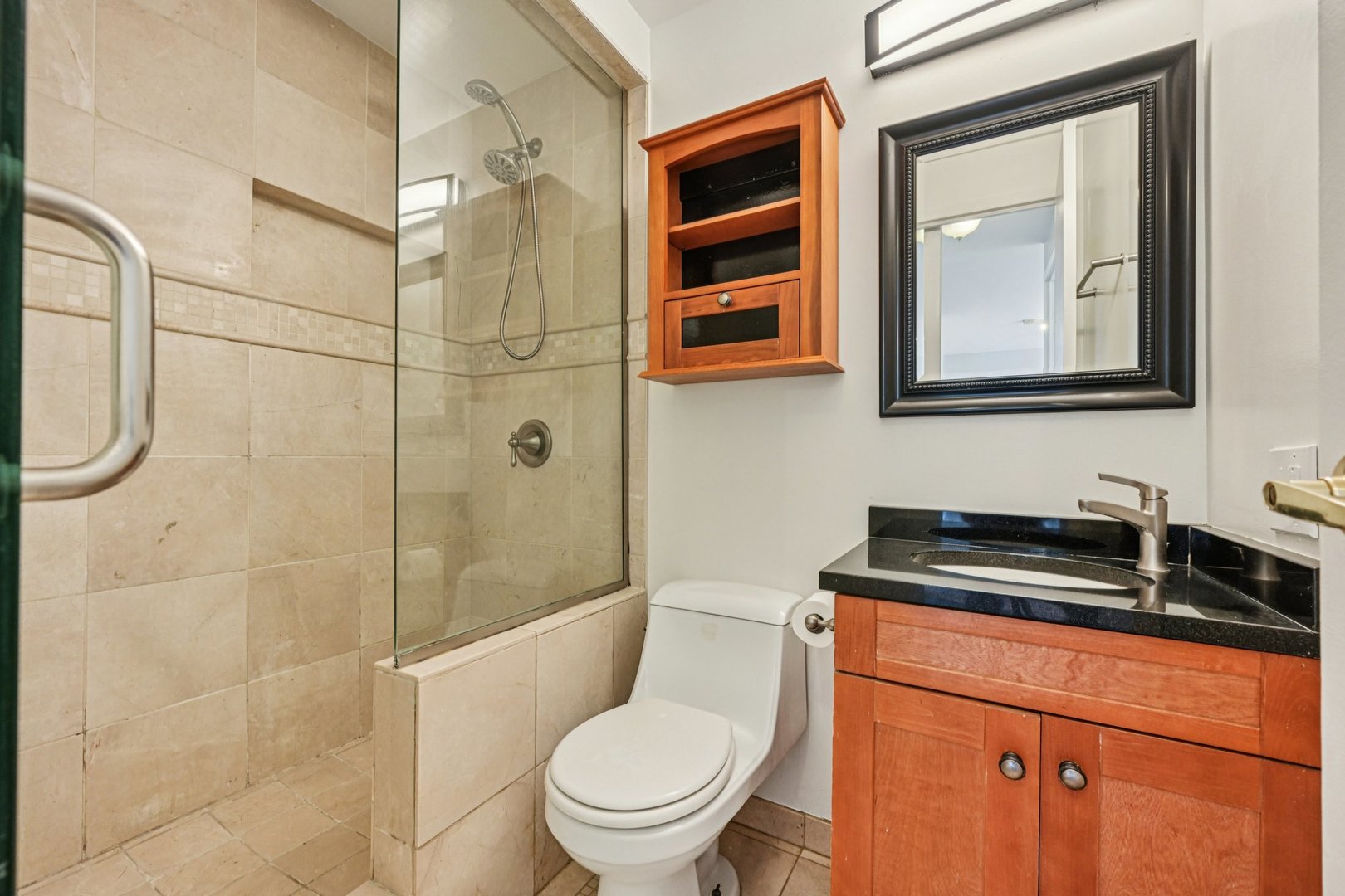4343 N Clarendon Avenue #1004, Chicago, IL 60613