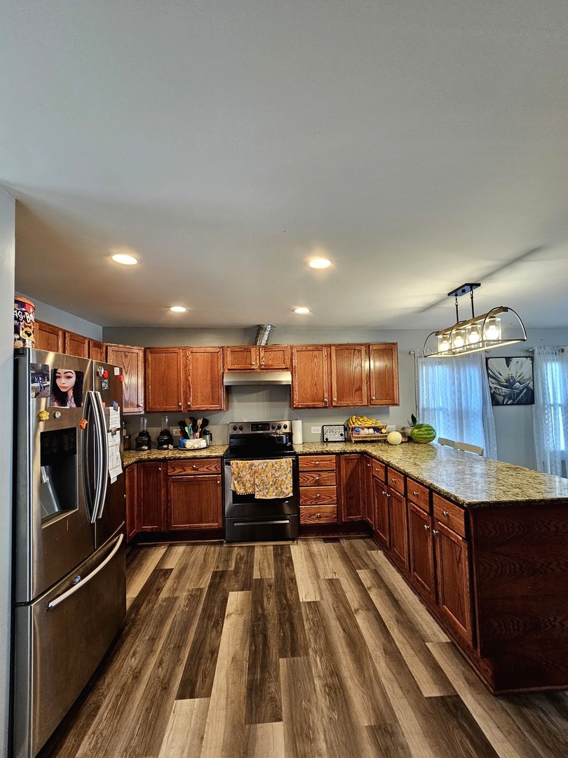 121 N Governor Street, Sycamore, IL 60178