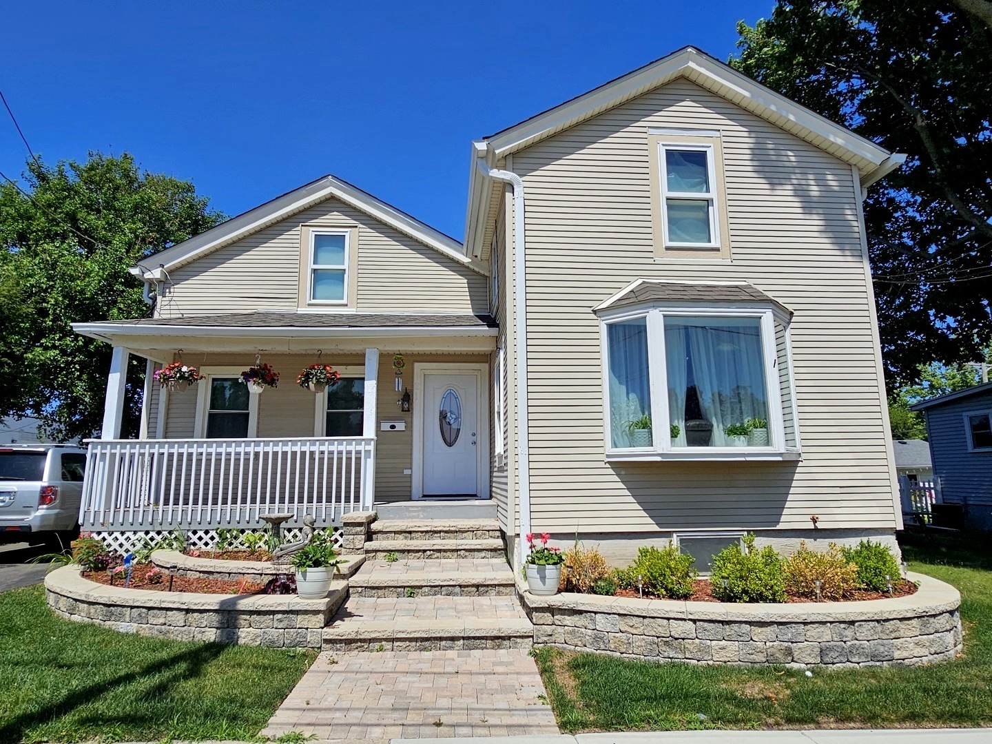 121 N Governor Street, Sycamore, IL 60178