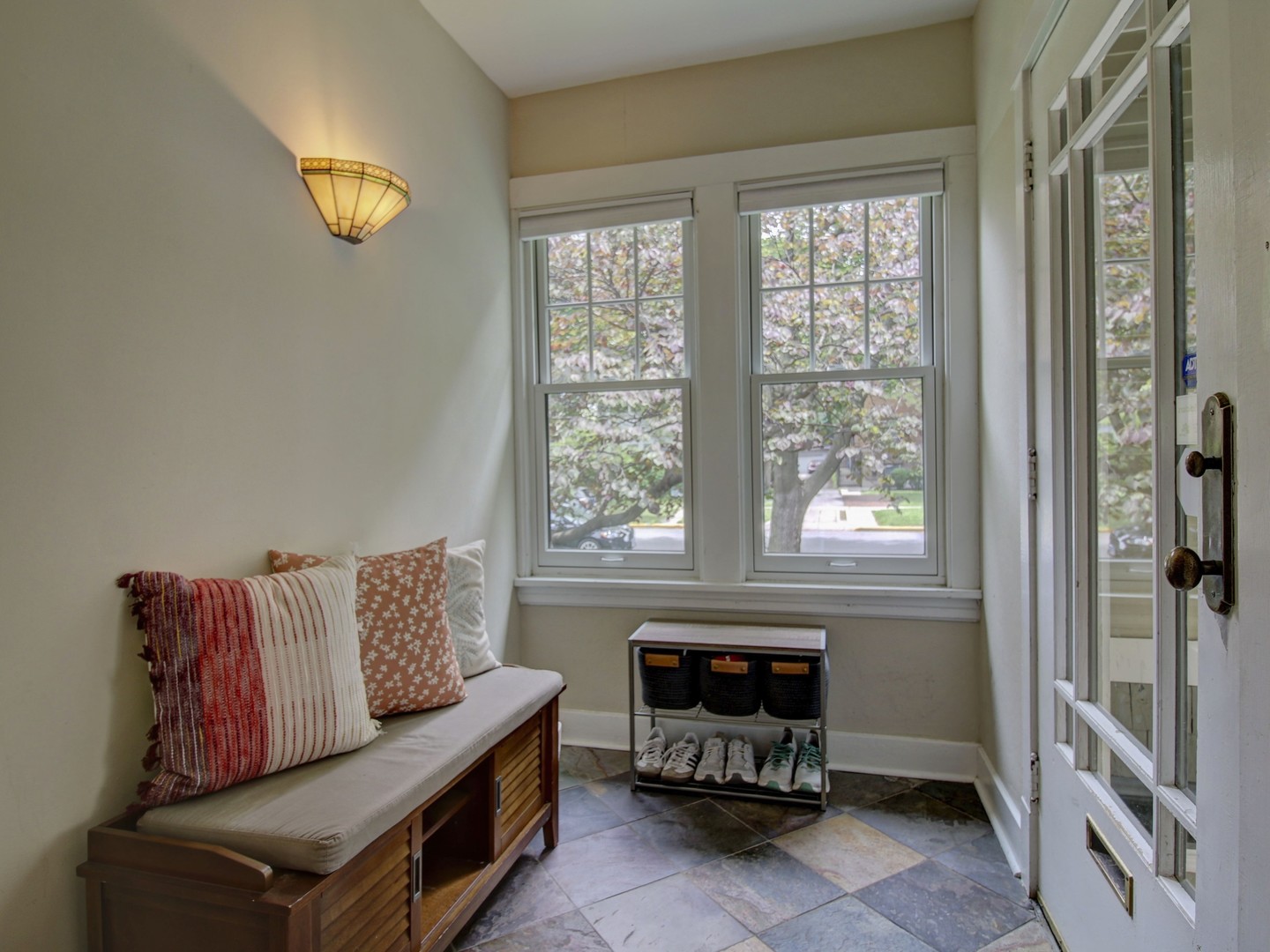 415 N Taylor Avenue, Oak Park, IL 60302