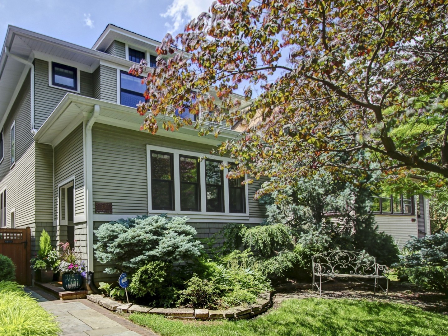 415 N Taylor Avenue, Oak Park, IL 60302