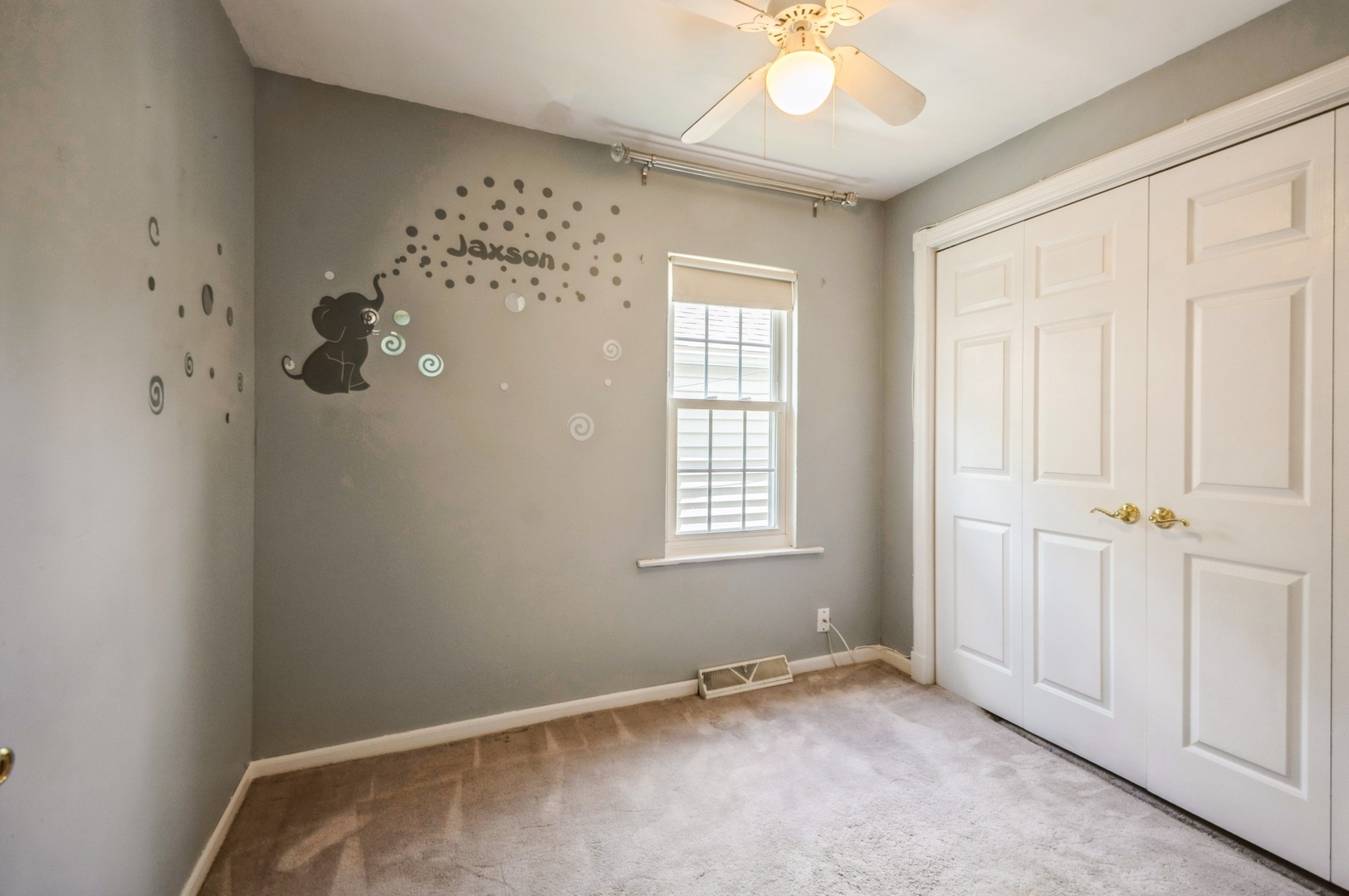 6450 W Montrose Avenue, Harwood Heights, IL 60706