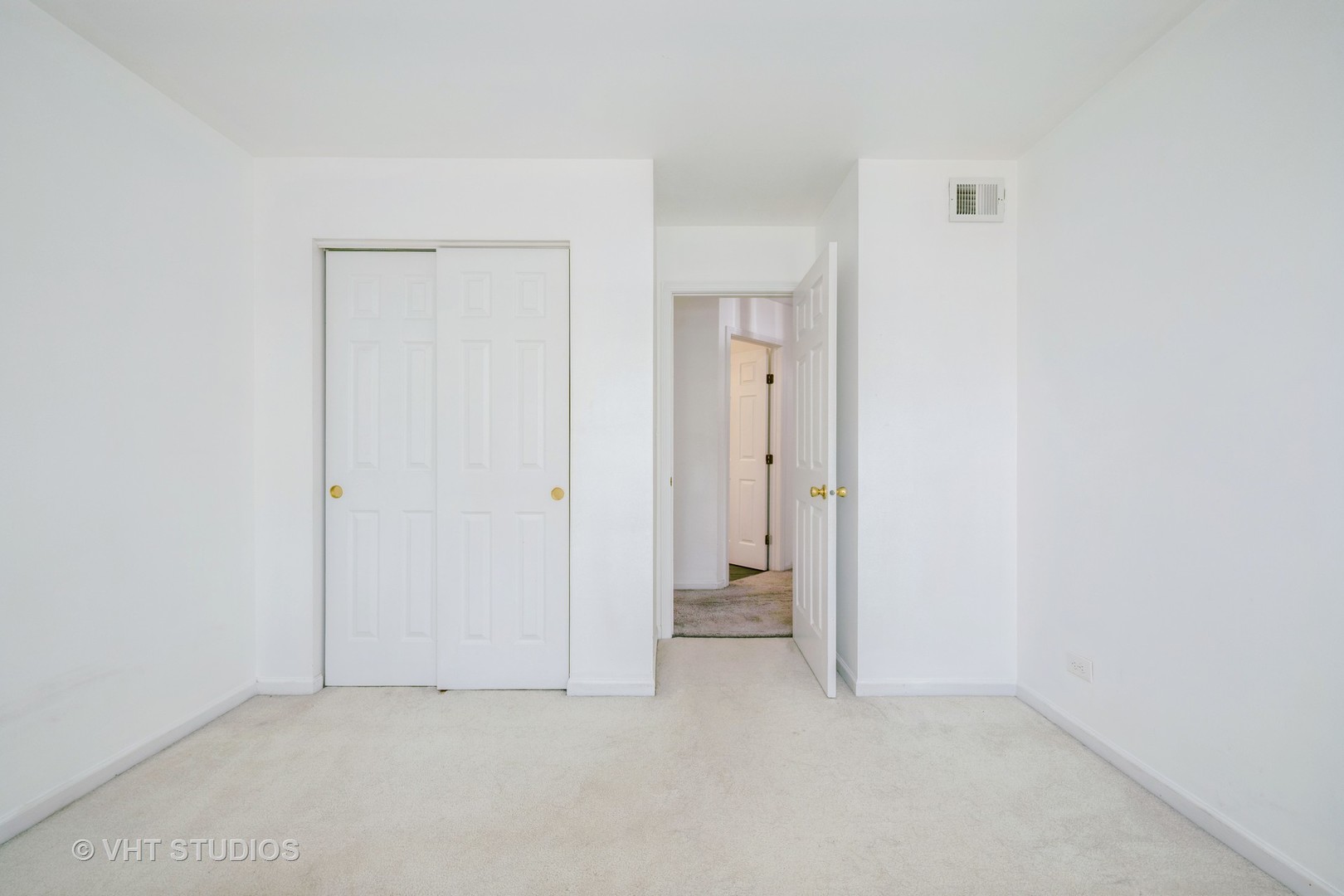 602 Muskegan Court #602, Vernon Hills, IL 60061