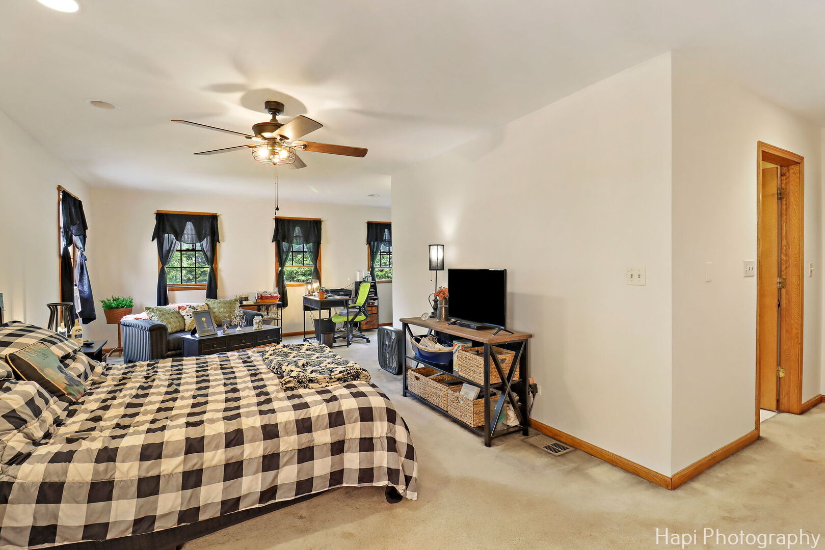 153 Knightsbridge Drive, Mundelein, IL 60060