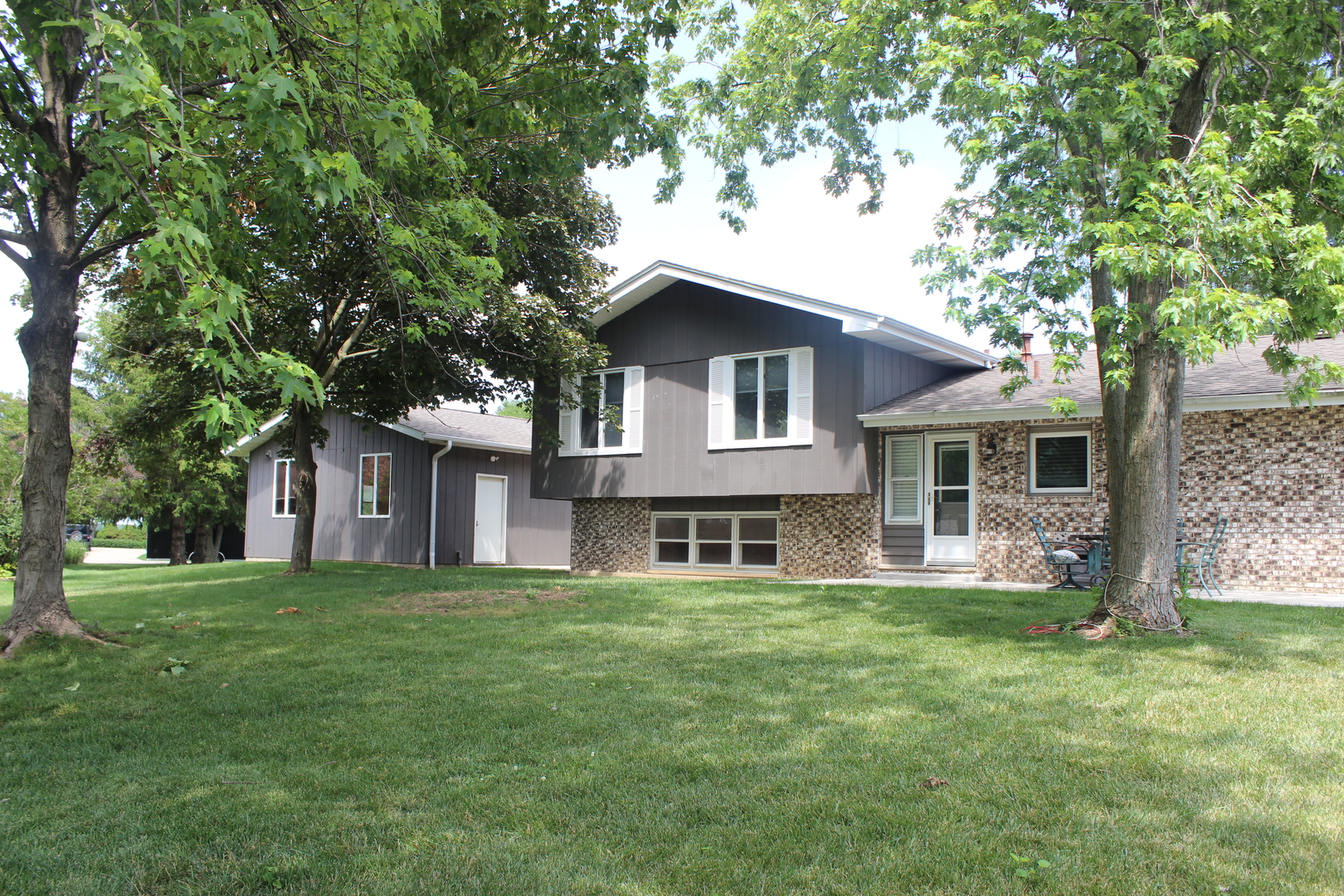 5 Nelson Road, New Lenox, IL 60451